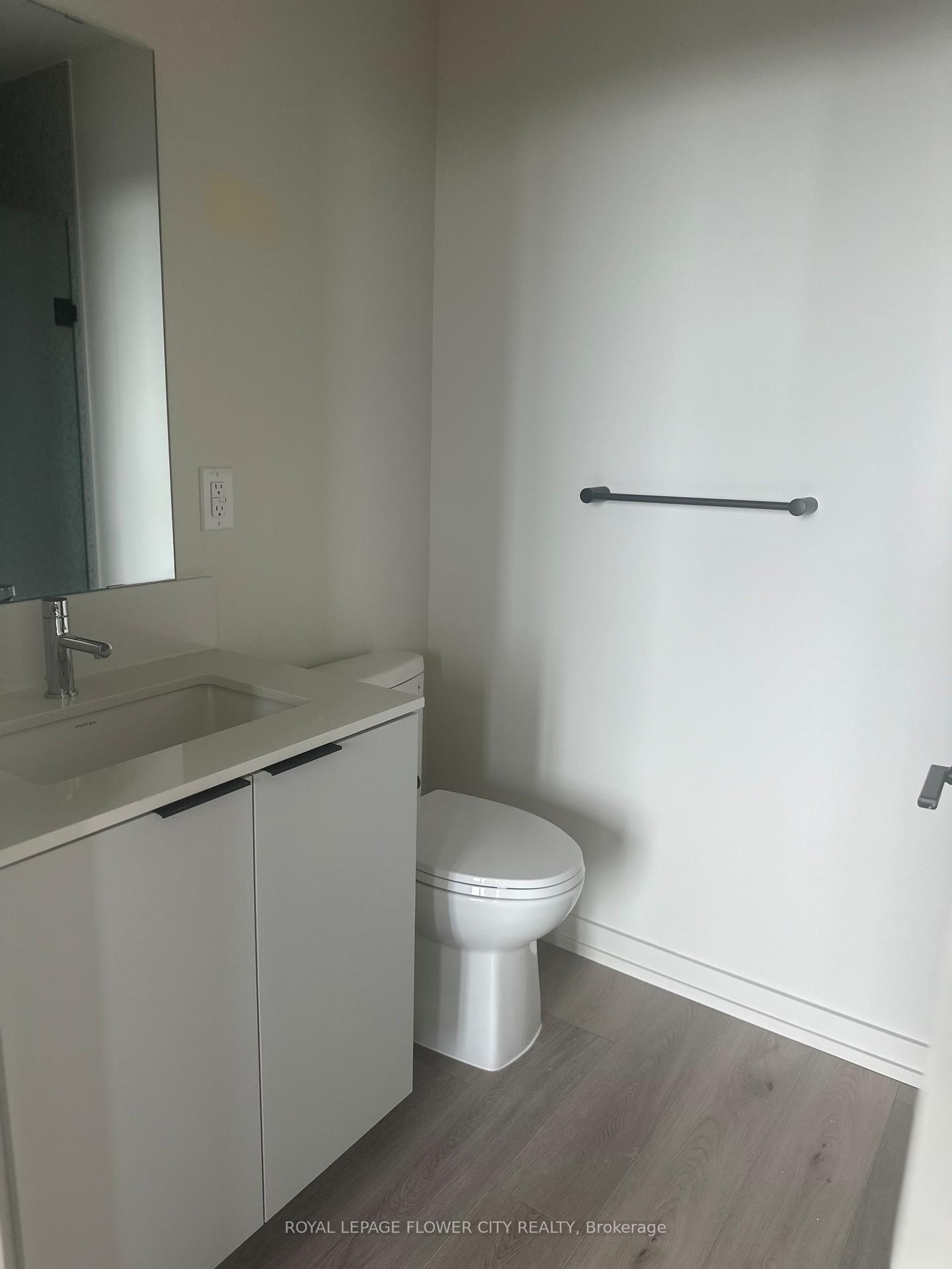 Photo 4 of Unit 903, 181 Sterling Road, Toronto, Dufferin Grove — HOMEH