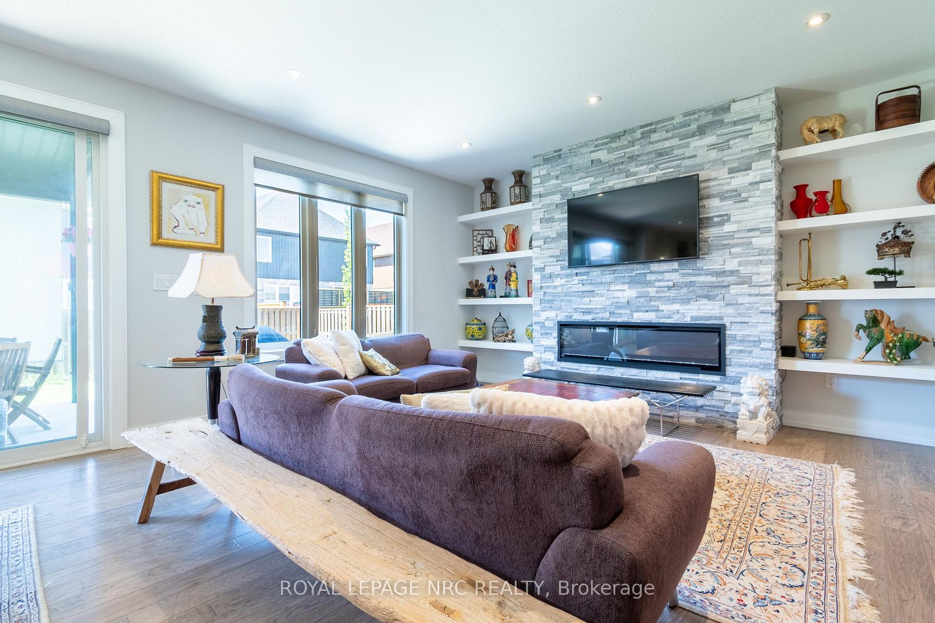 Photo 12 of 126 Lametti Drive, Pelham, Fonthill — HOMEH