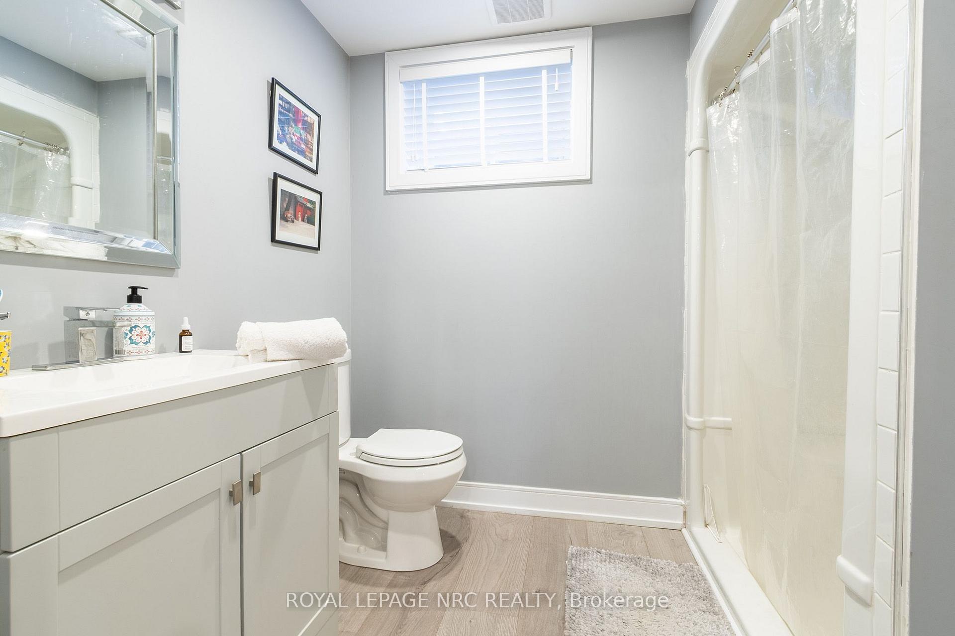 Photo 32 of 126 Lametti Drive, Pelham, Fonthill — HOMEH