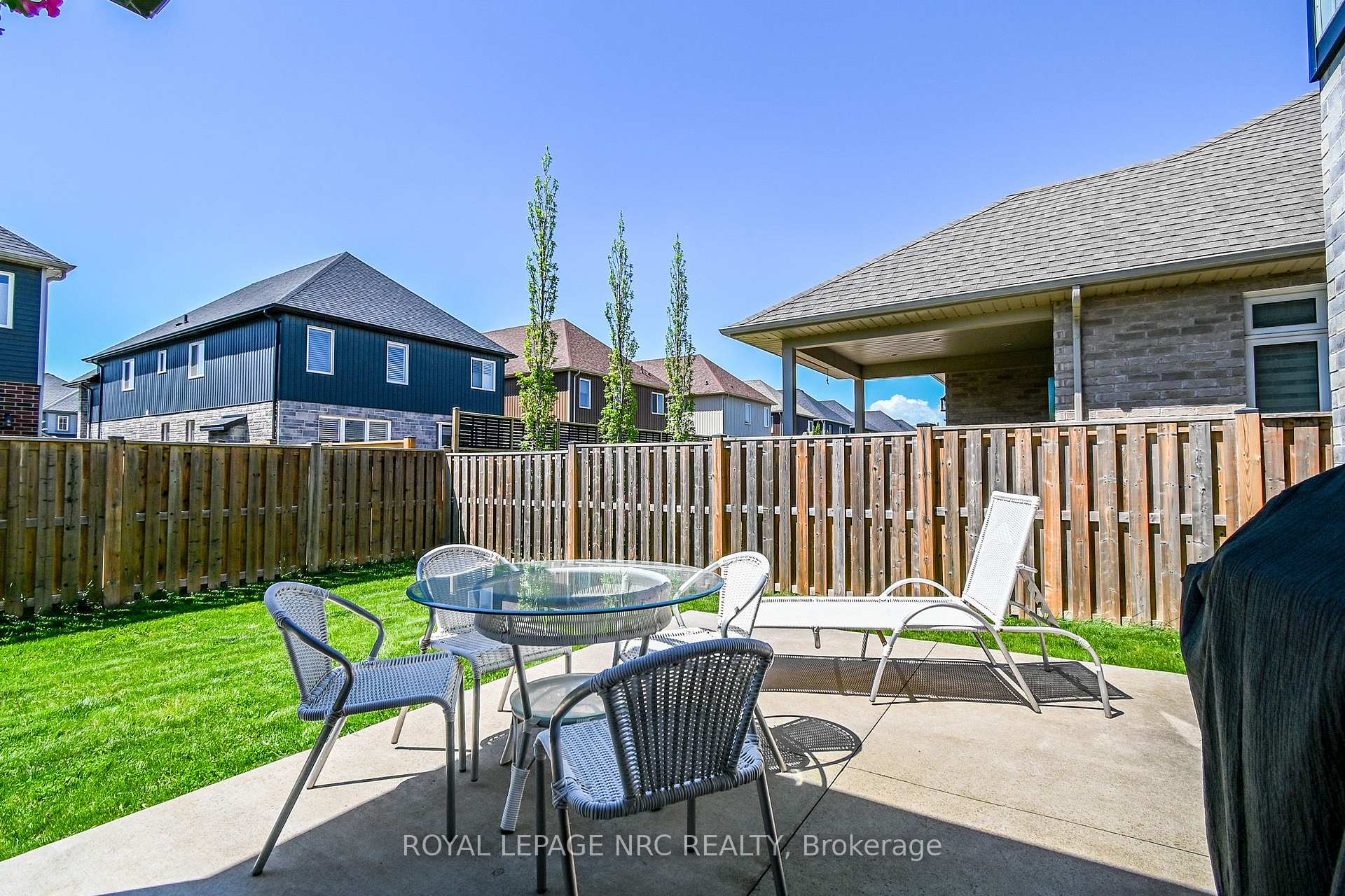 Photo 33 of 126 Lametti Drive, Pelham, Fonthill — HOMEH