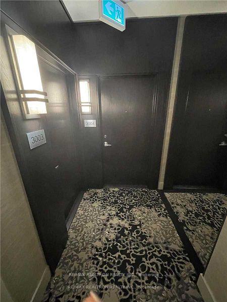 Photo 3 of Unit 3004, 8 York Street, Toronto, Waterfront Communities — HOMEH