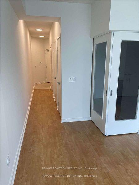 Photo 2 of Unit 3004, 8 York Street, Toronto, Waterfront Communities — HOMEH