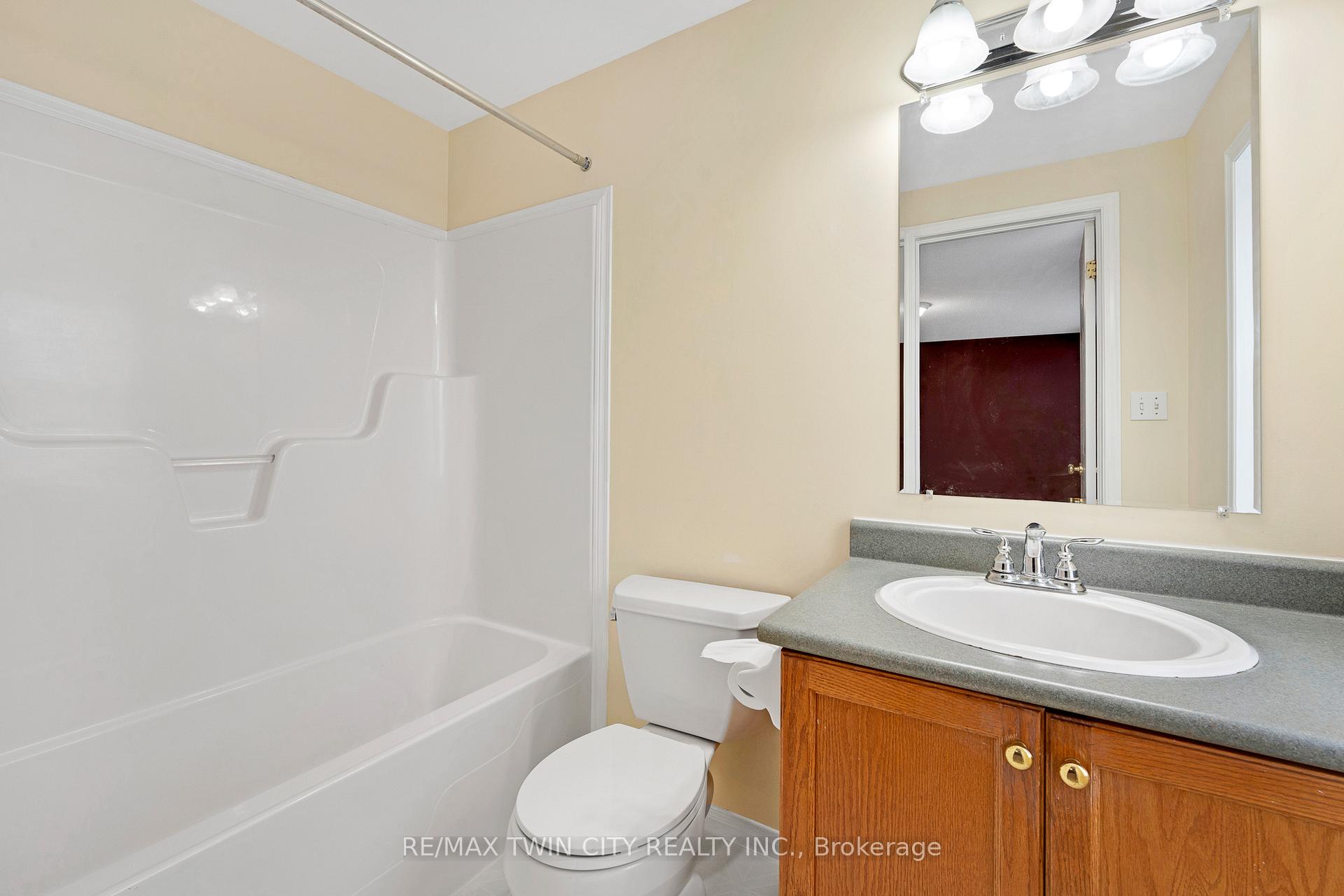 Photo 23 of 195 Pineland Court, Waterloo — HOMEH