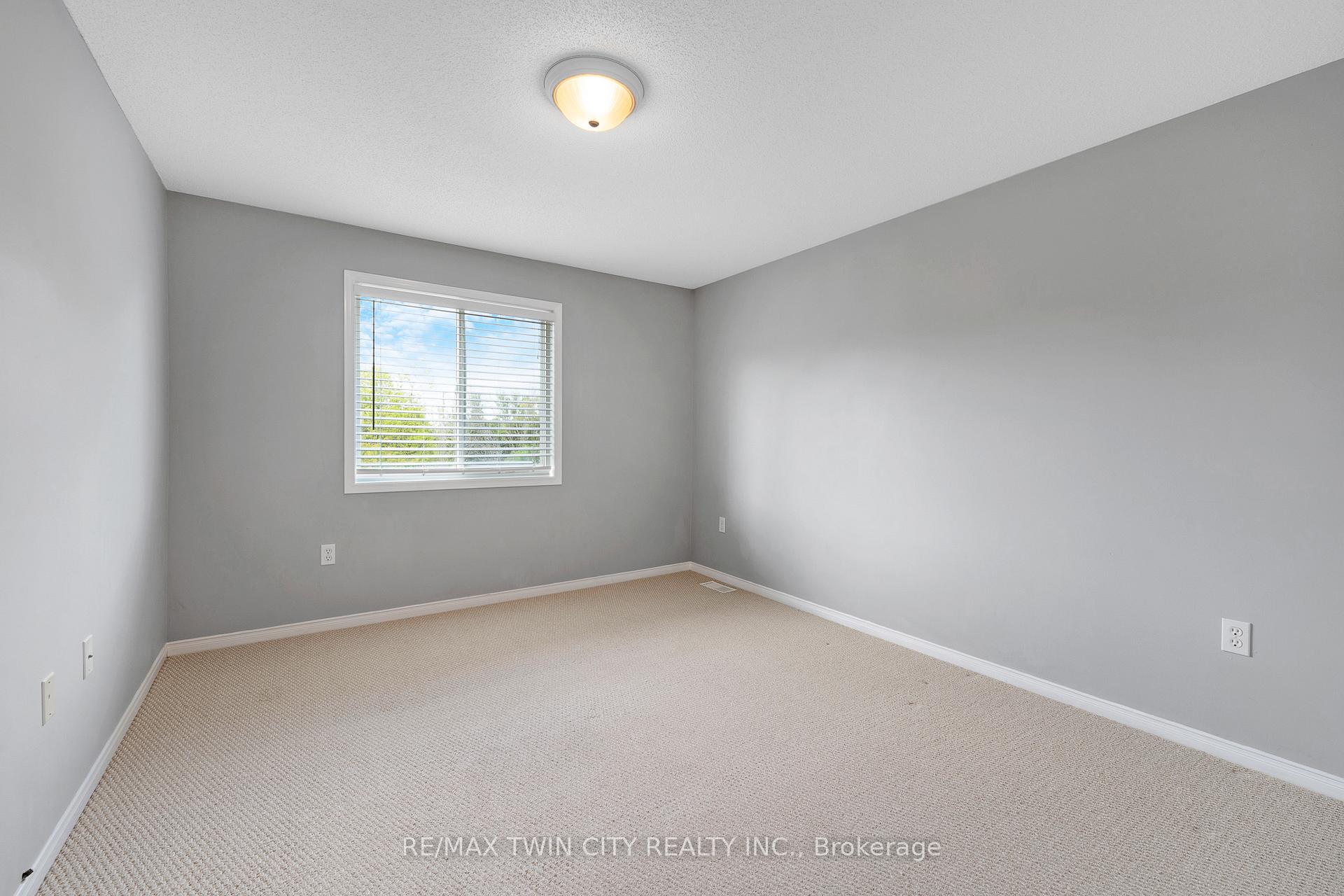 Photo 41 of 195 Pineland Court, Waterloo — HOMEH