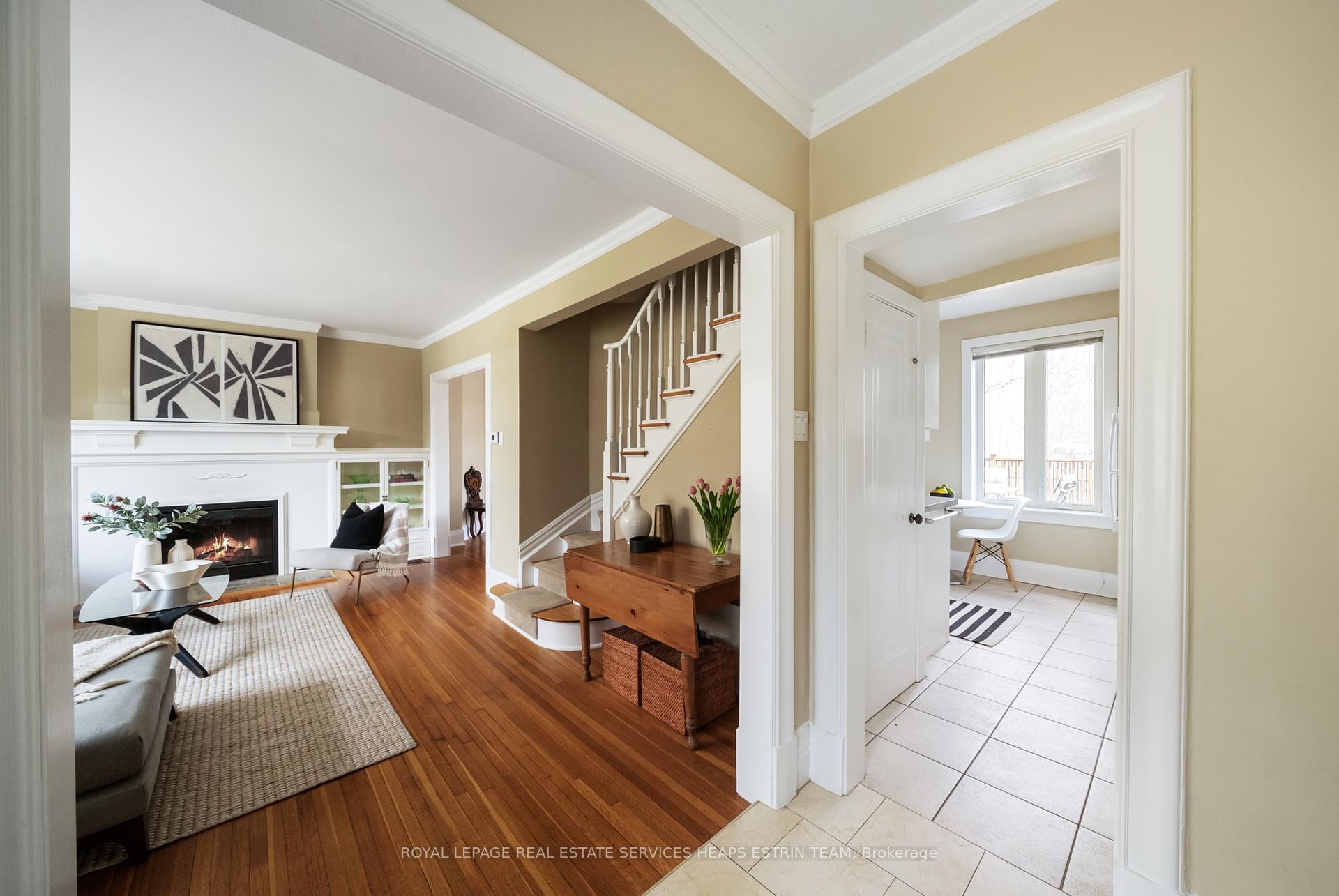 Photo 10 of 85 Douglas Crescent, Toronto, Leaside — HOMEH