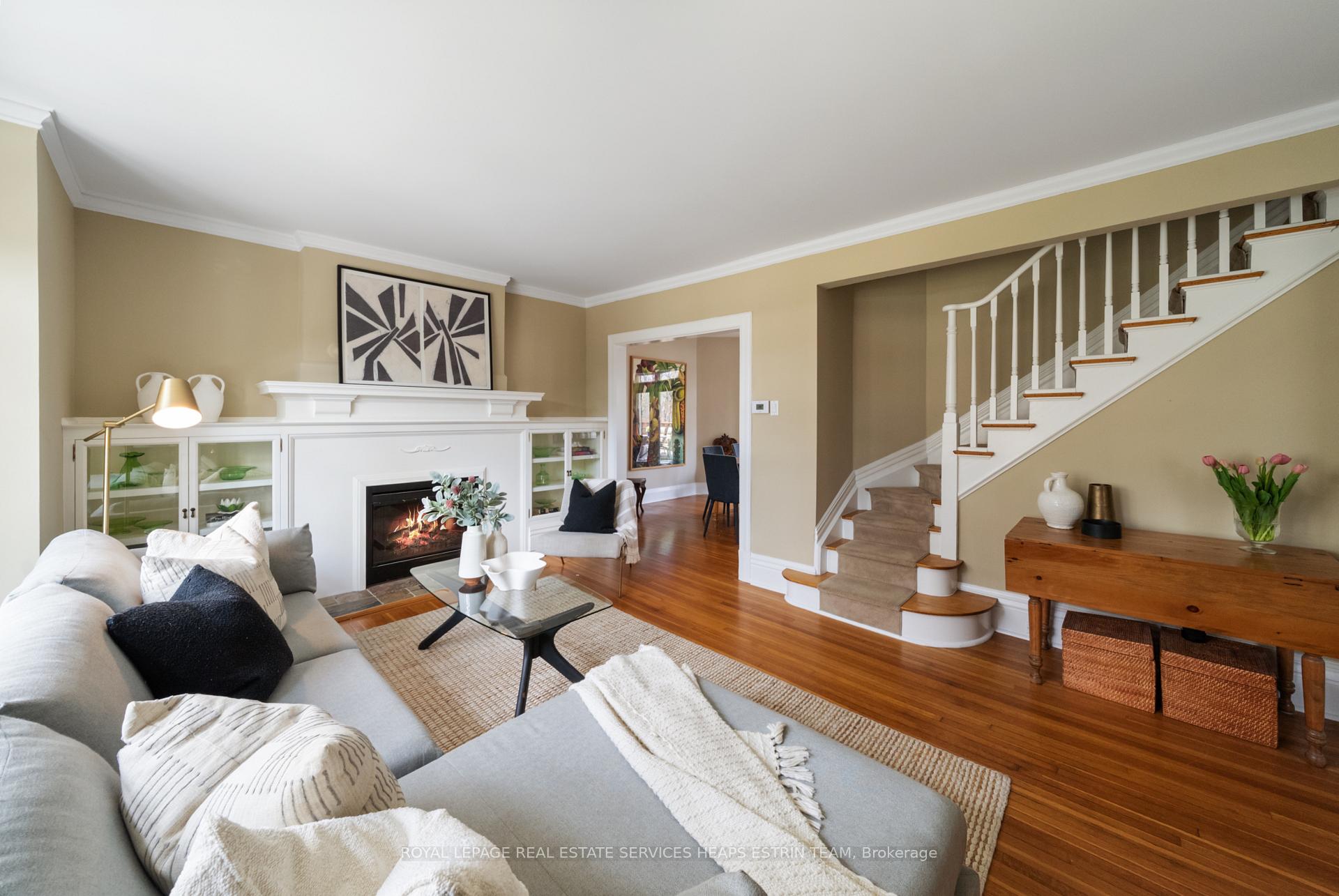 Photo 5 of 85 Douglas Crescent, Toronto, Leaside — HOMEH