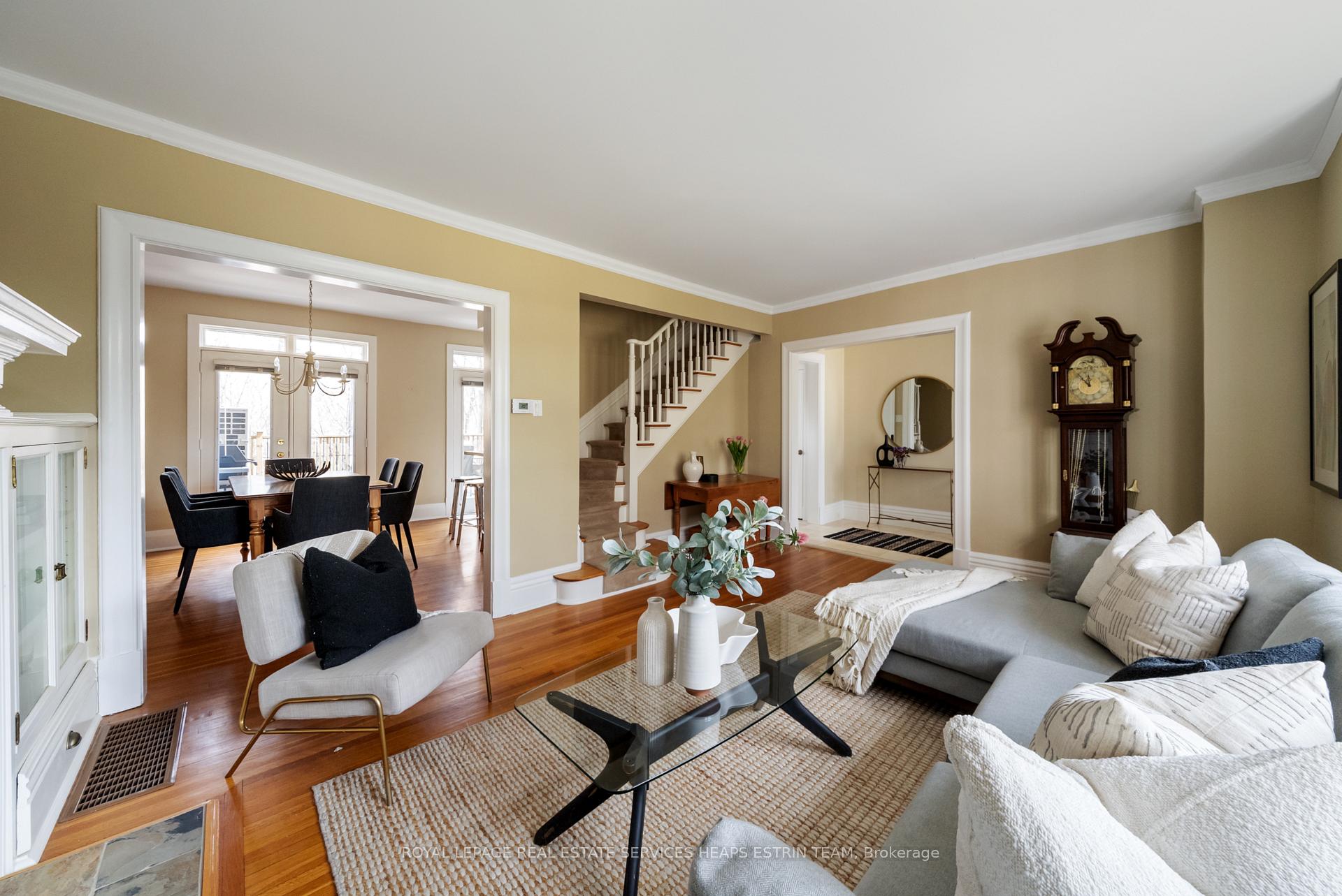 Photo 7 of 85 Douglas Crescent, Toronto, Leaside — HOMEH