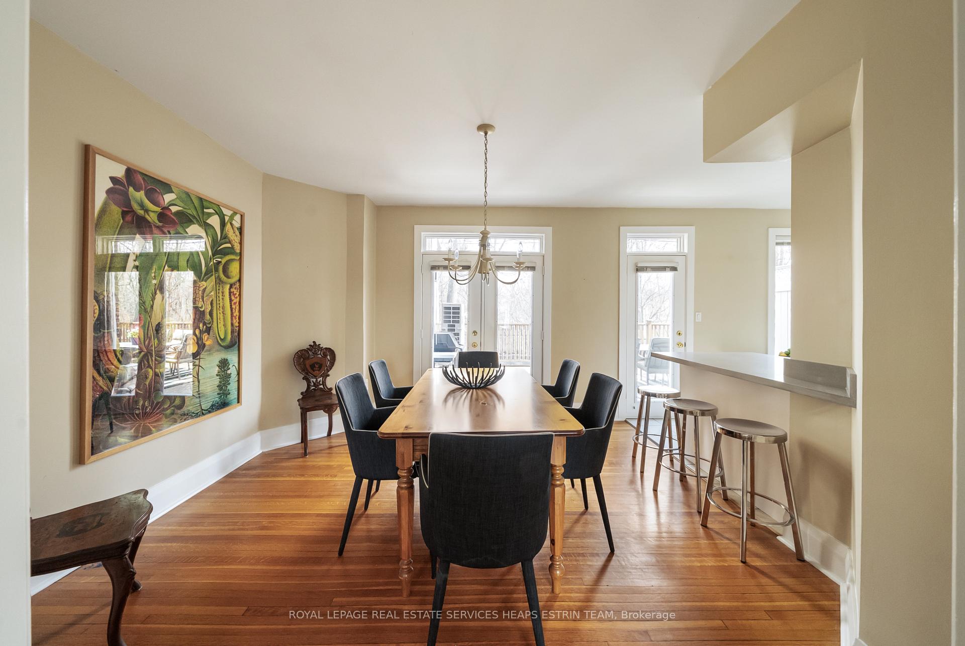Photo 3 of 85 Douglas Crescent, Toronto, Leaside — HOMEH