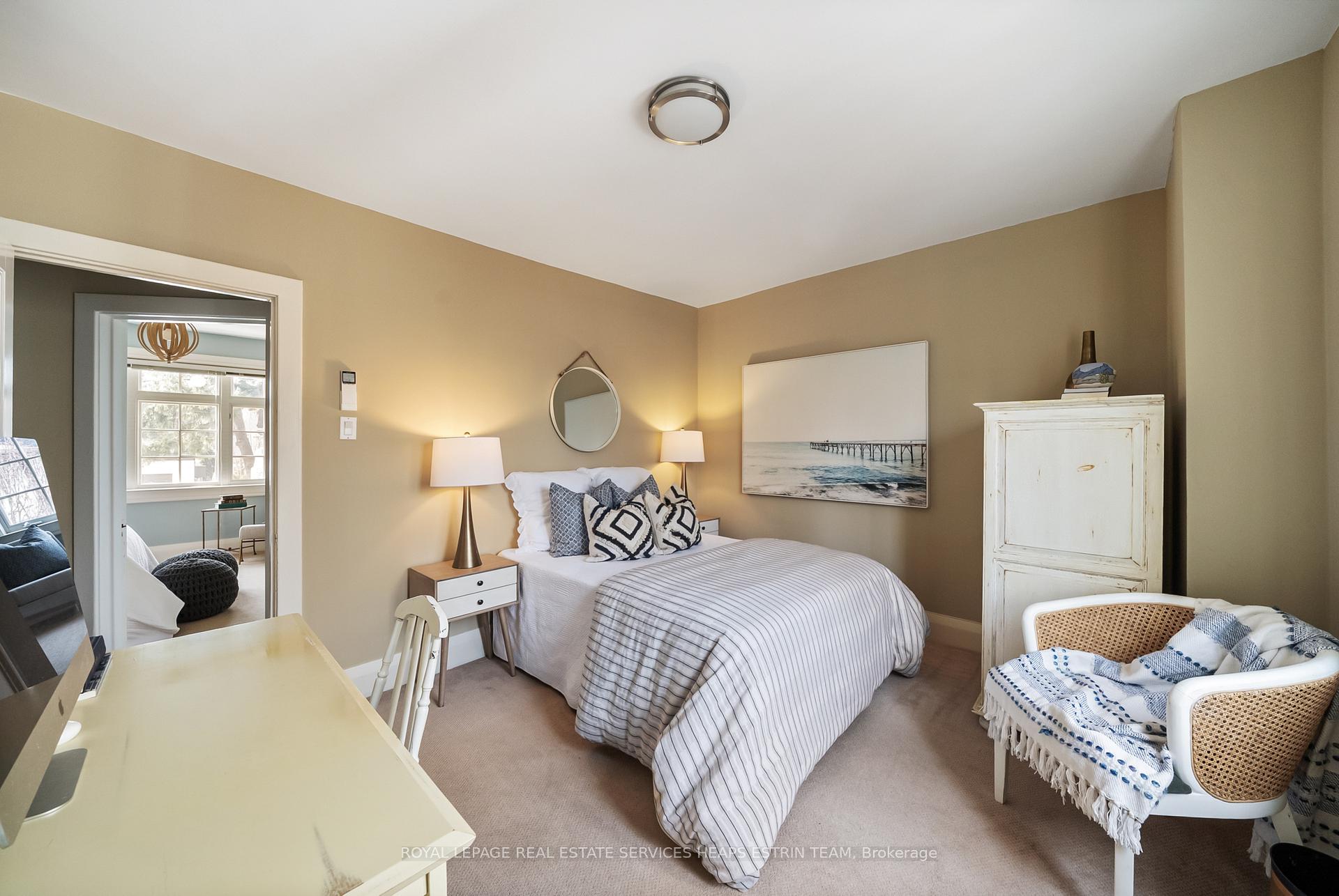 Photo 23 of 85 Douglas Crescent, Toronto, Leaside — HOMEH
