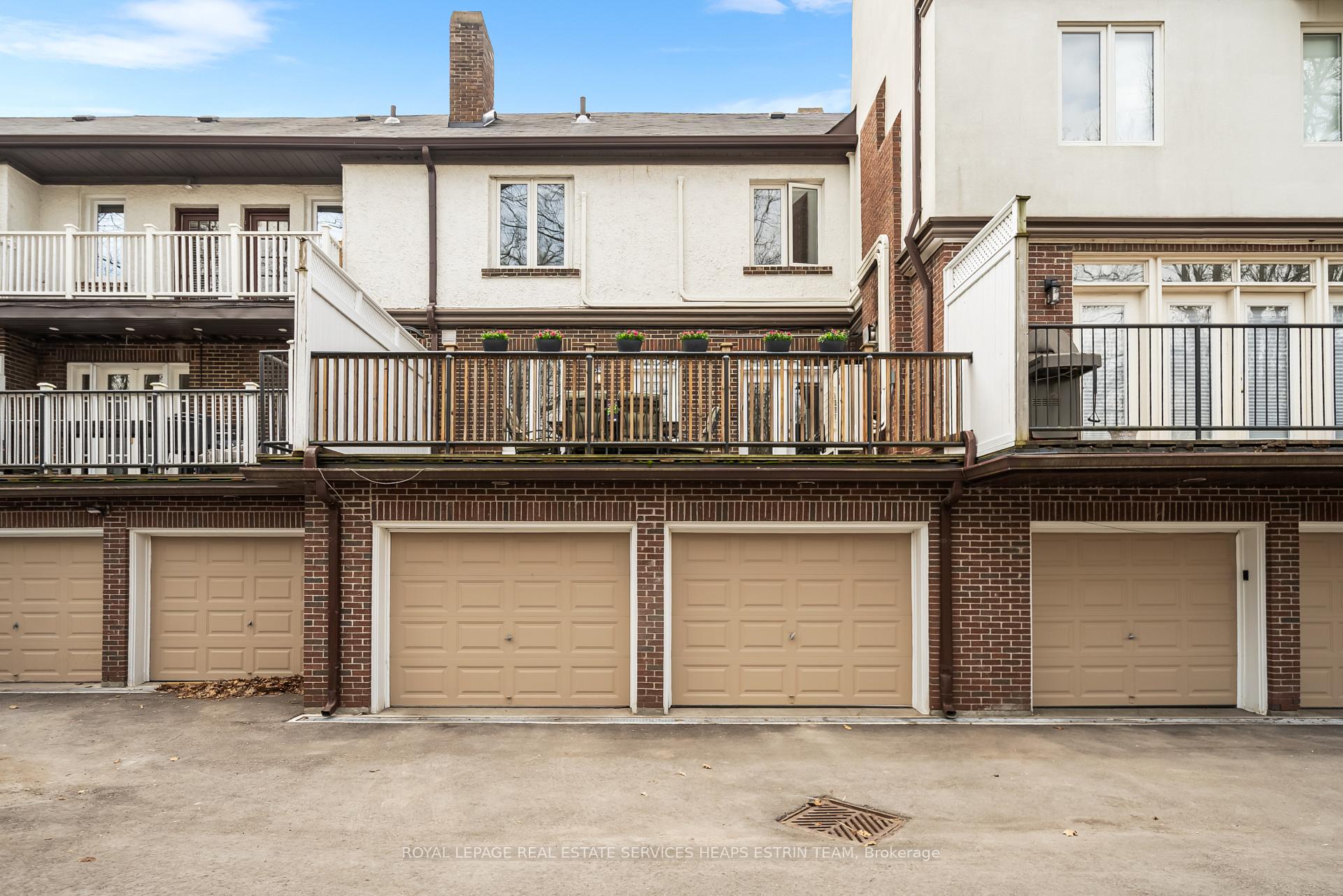 Photo 21 of 85 Douglas Crescent, Toronto, Leaside — HOMEH