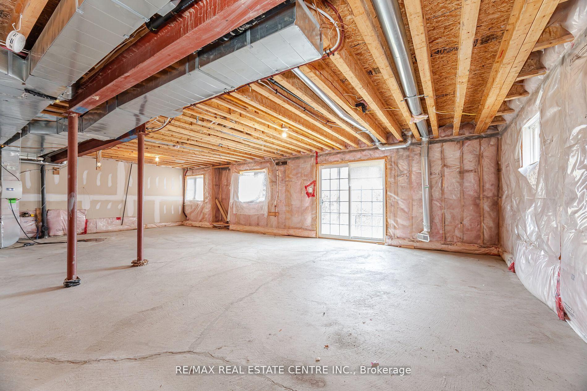 Photo 40 of 38 Junetown Circle, Brampton, Credit Valley — HOMEH