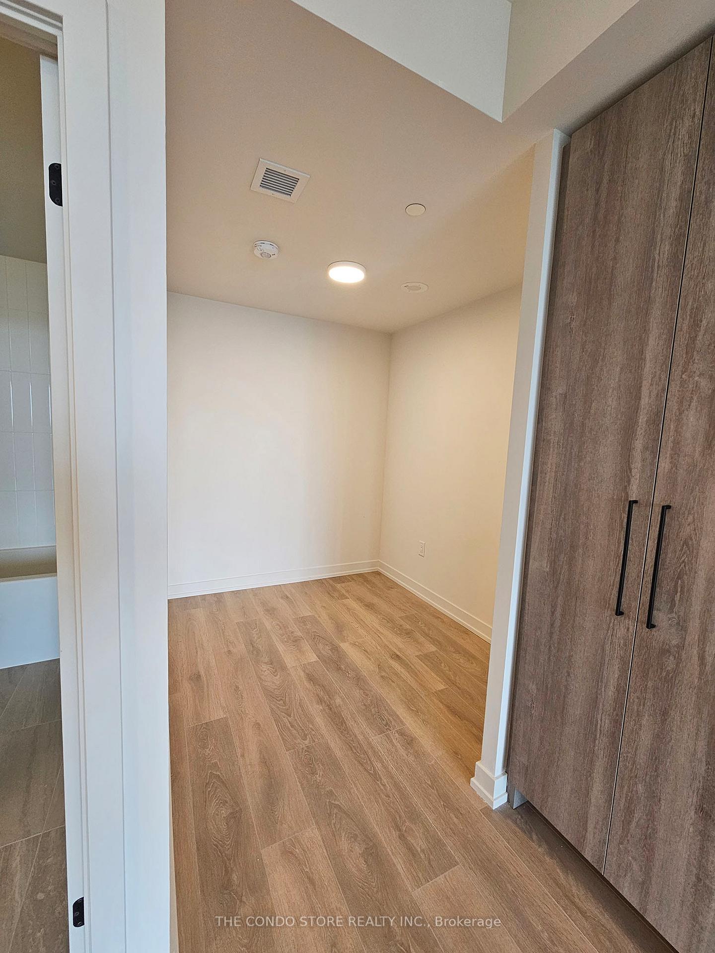 Photo 10 of Unit 807, 181 Sterling Road, Toronto, Dufferin Grove — HOMEH