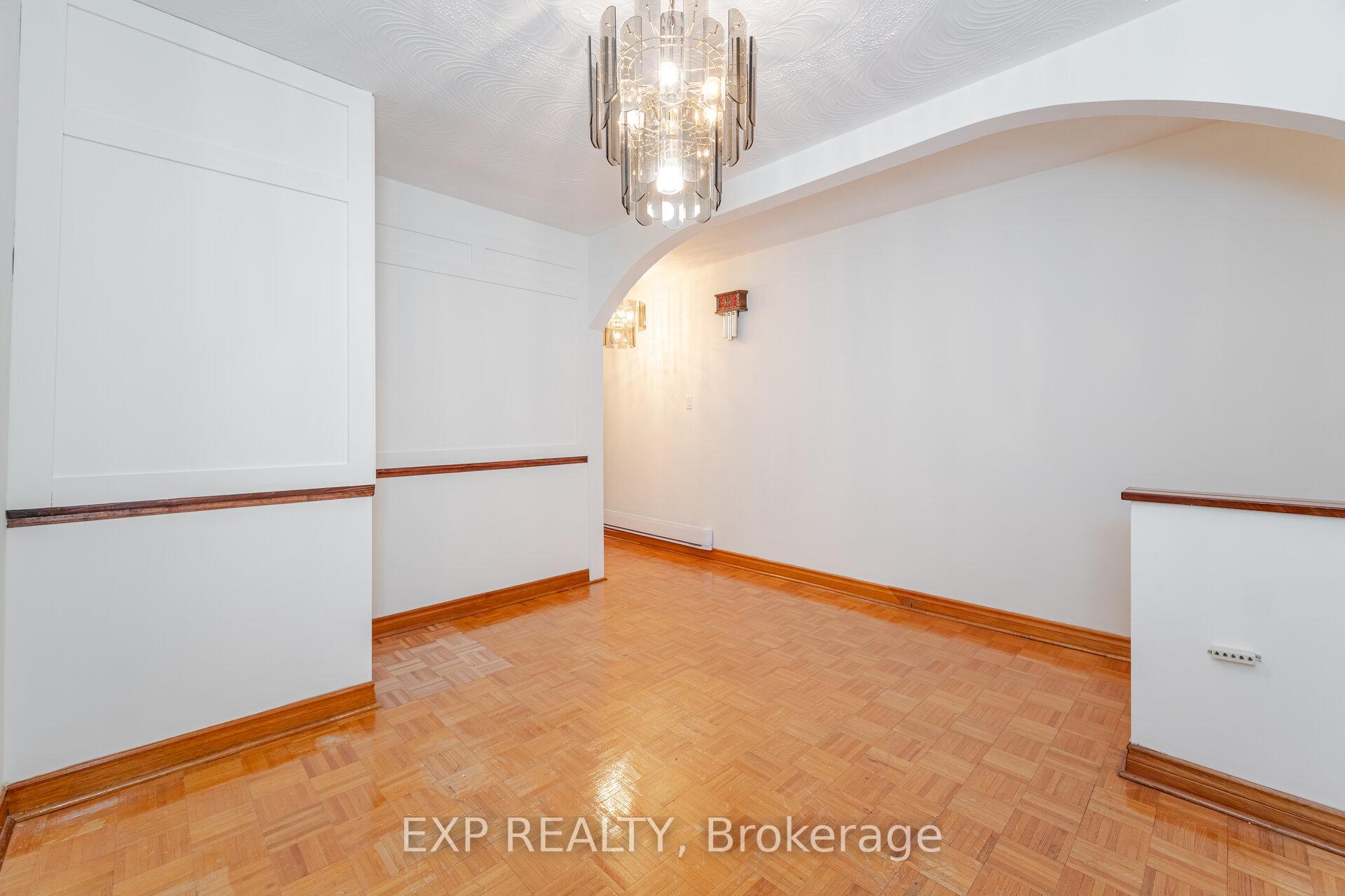 Photo 7 of 395 Crawford Street, Toronto, Trinity-Bellwoods — HOMEH