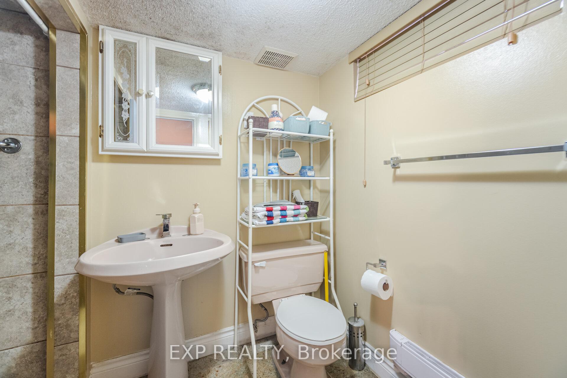 Photo 36 of 395 Crawford Street, Toronto, Trinity-Bellwoods — HOMEH