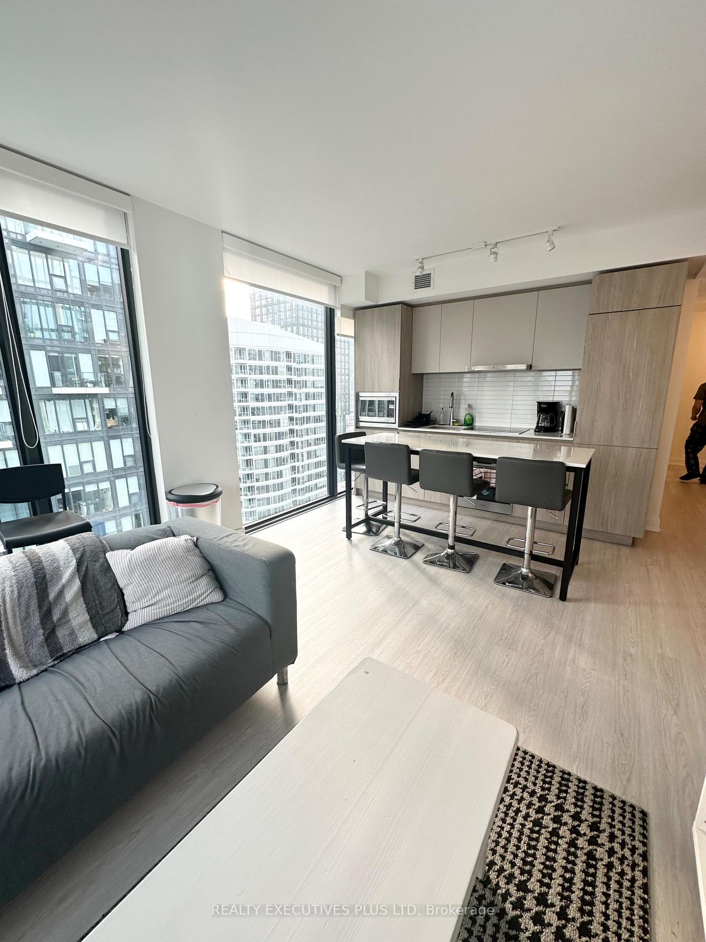 Photo 5 of Unit 2402, 47 Mutual Street S, Toronto, Church-Yonge Corridor — HOMEH