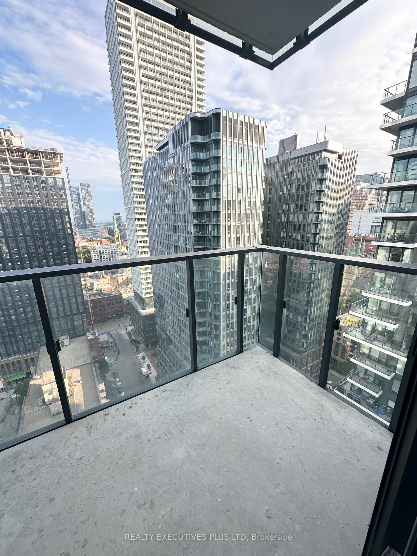 Photo 8 of Unit 2402, 47 Mutual Street S, Toronto, Church-Yonge Corridor — HOMEH
