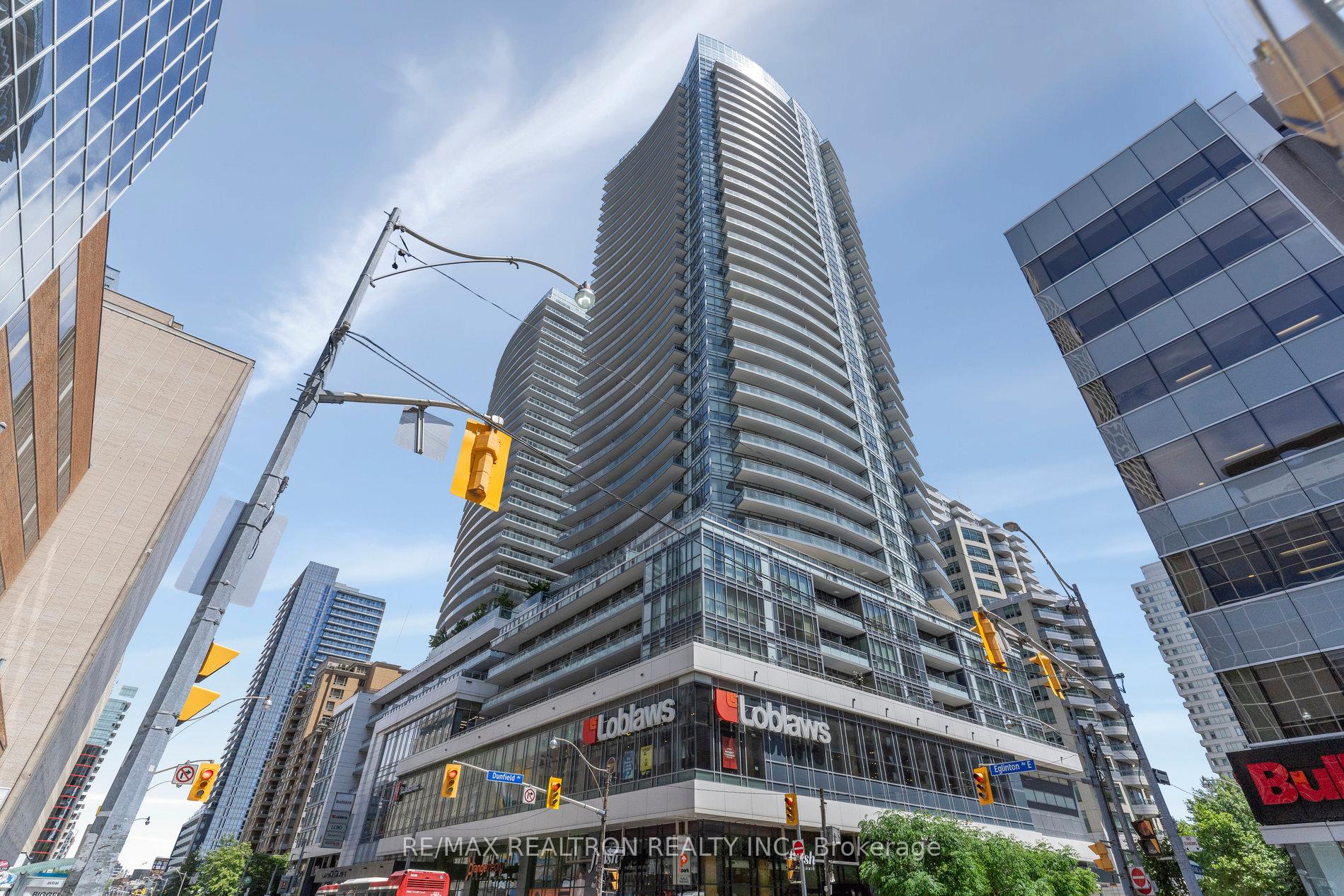 Photo 14 of Unit 2407, 89 Dunfield Avenue, Toronto, Mount Pleasant West — HOMEH
