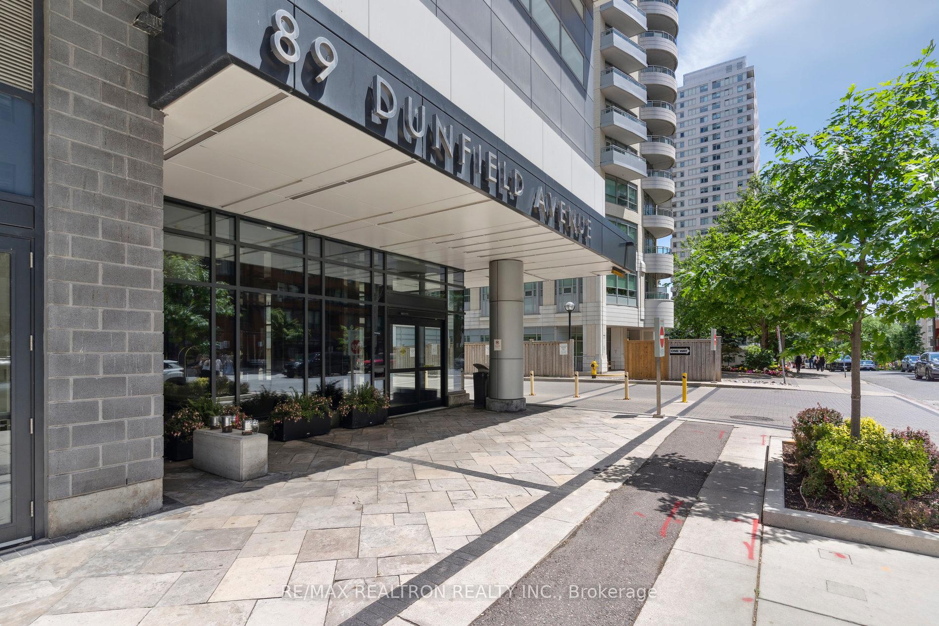 Photo 22 of Unit 2407, 89 Dunfield Avenue, Toronto, Mount Pleasant West — HOMEH