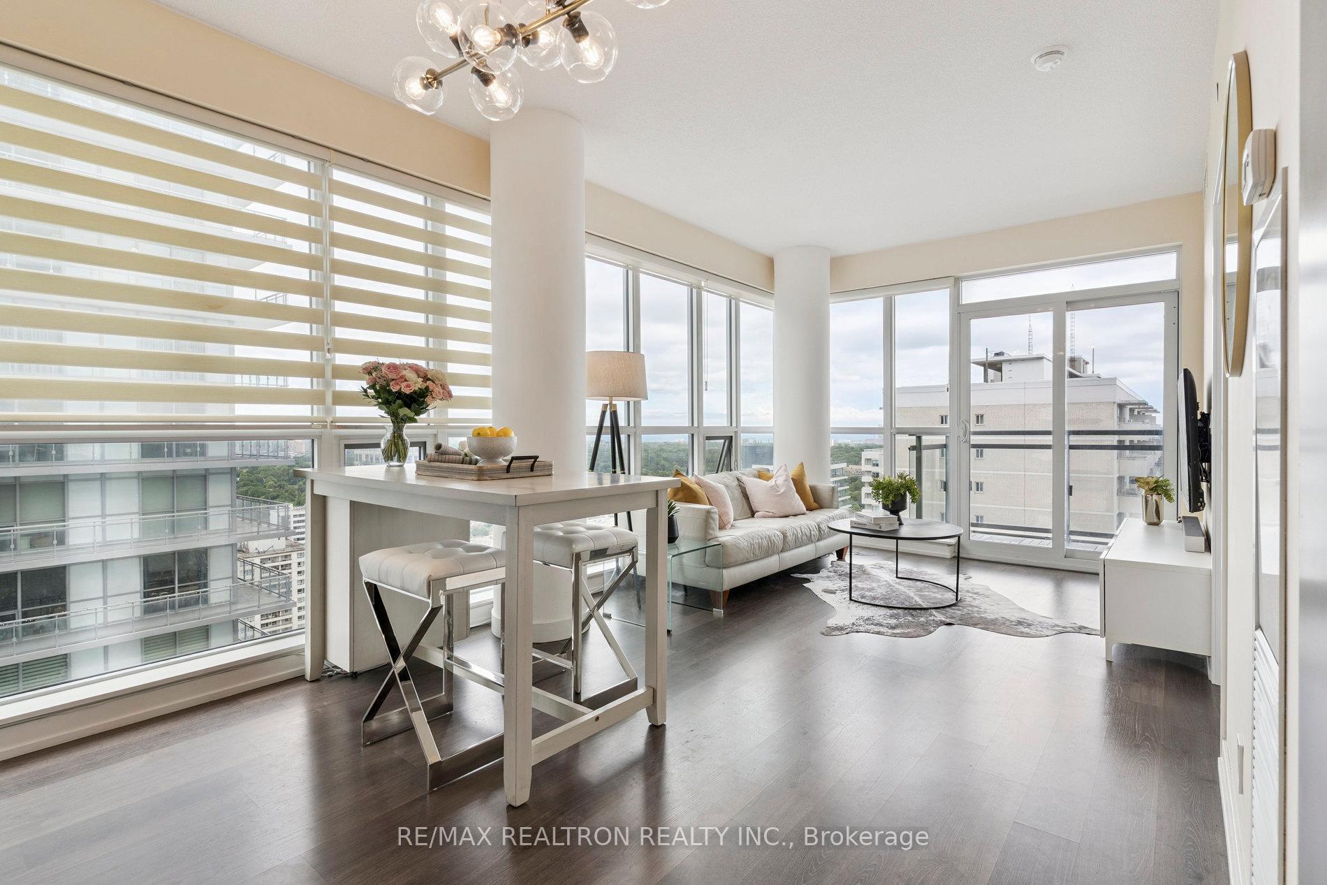 Photo 6 of Unit 2407, 89 Dunfield Avenue, Toronto, Mount Pleasant West — HOMEH
