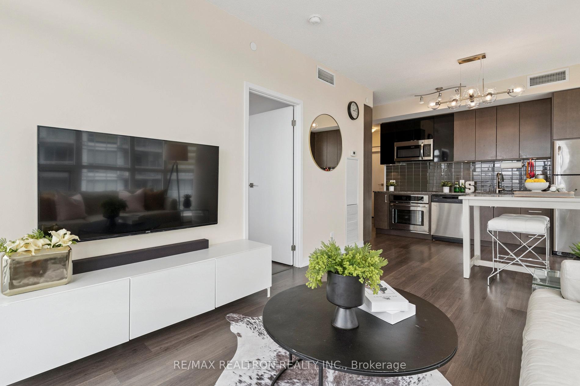 Photo 15 of Unit 2407, 89 Dunfield Avenue, Toronto, Mount Pleasant West — HOMEH