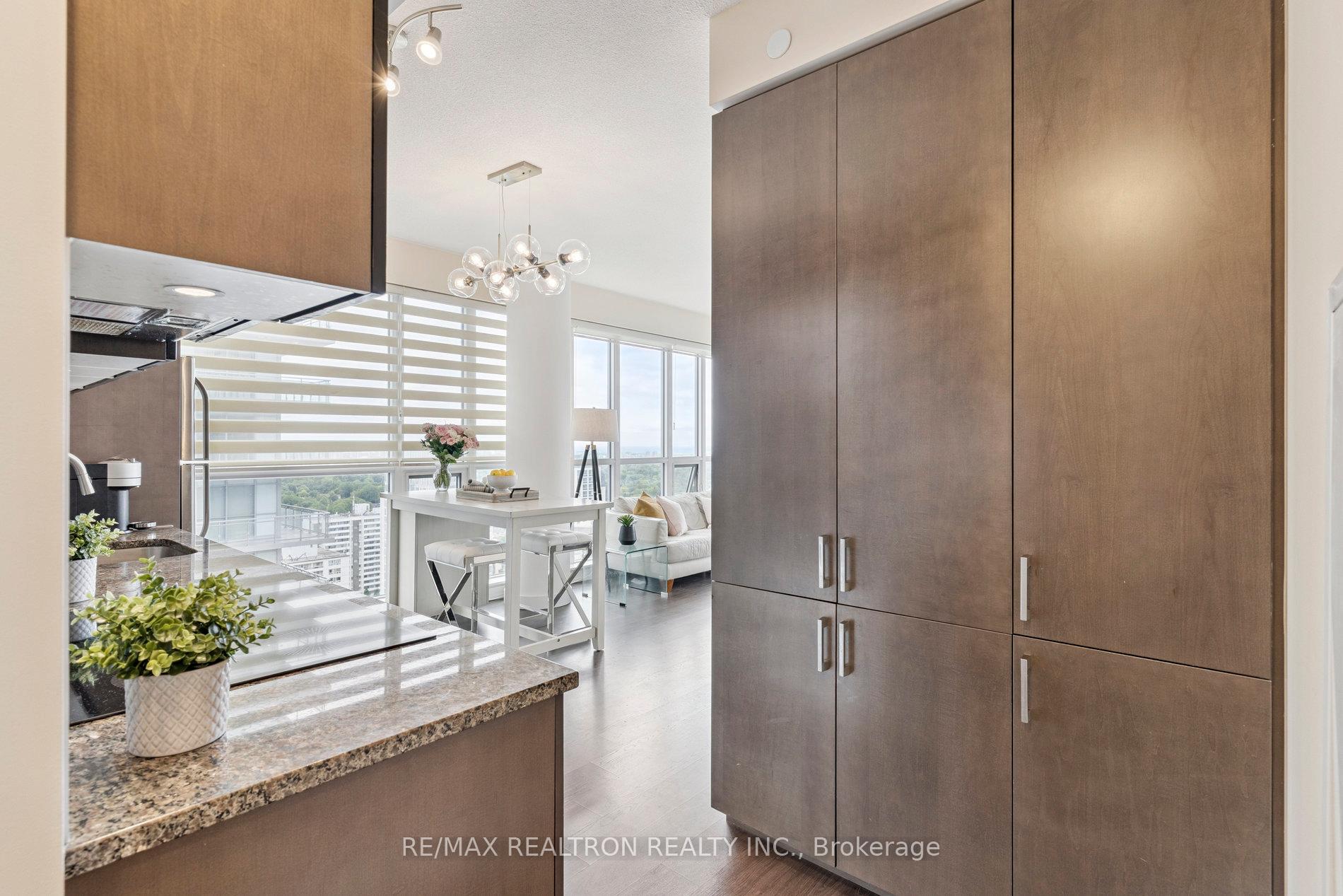 Photo 23 of Unit 2407, 89 Dunfield Avenue, Toronto, Mount Pleasant West — HOMEH