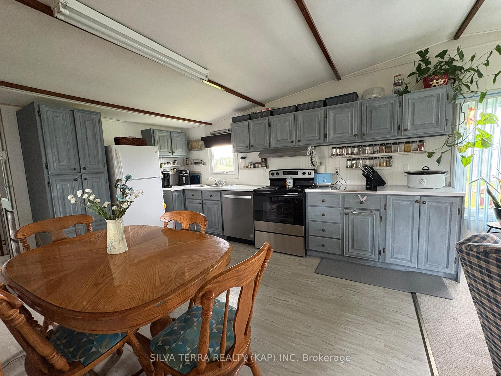 Photo 11 of 1 Owens Road N, Kapuskasing — HOMEH