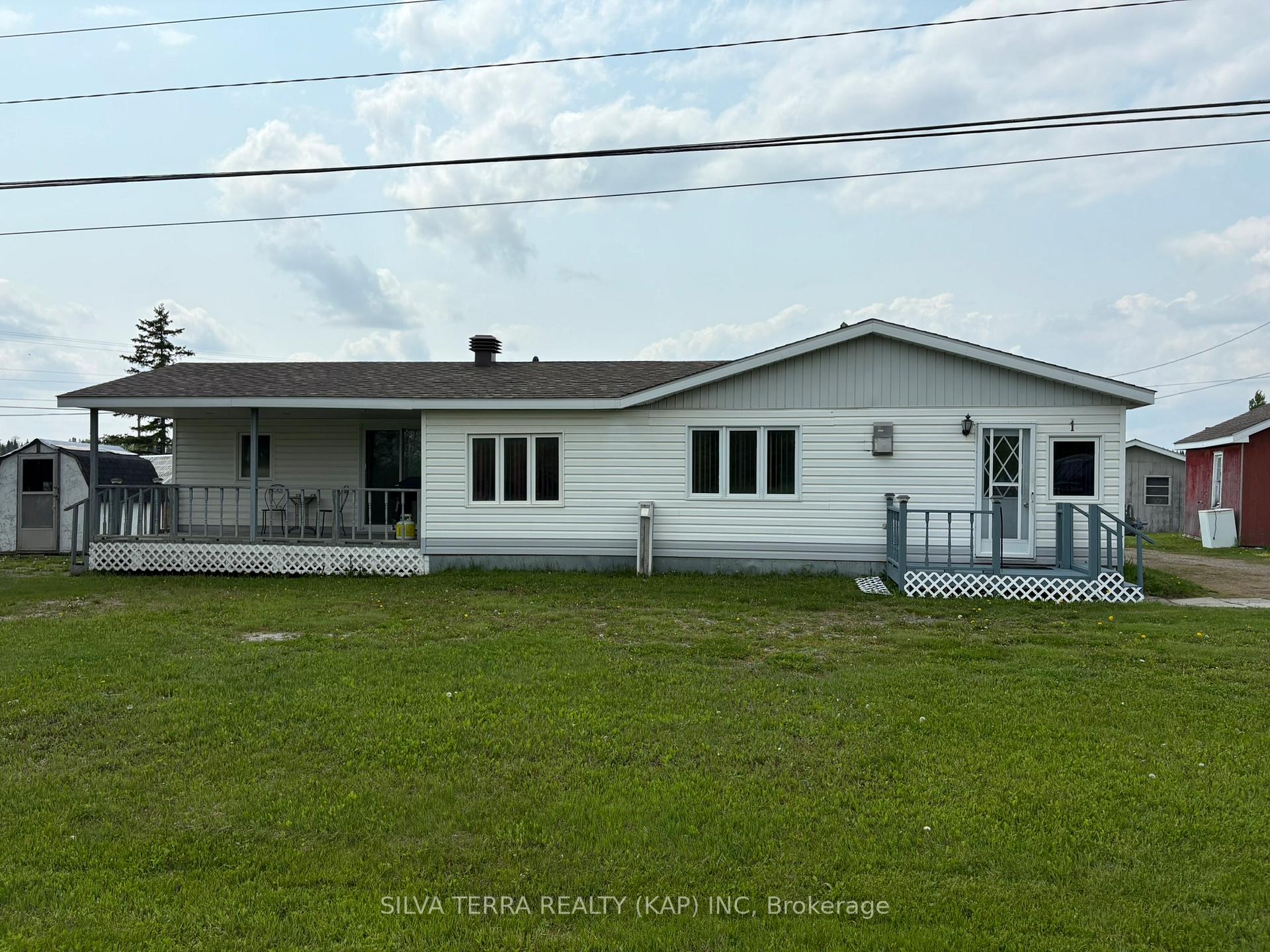 Photo 30 of 1 Owens Road N, Kapuskasing — HOMEH