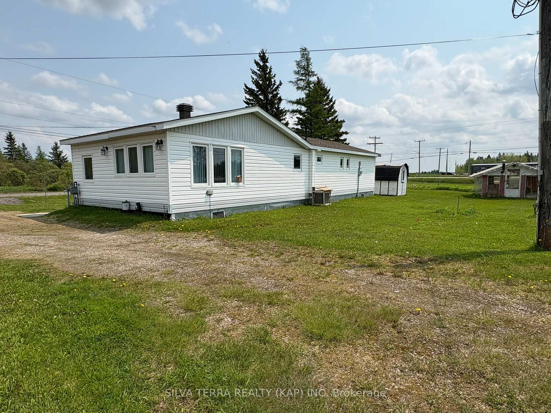 Photo 13 of 1 Owens Road N, Kapuskasing — HOMEH