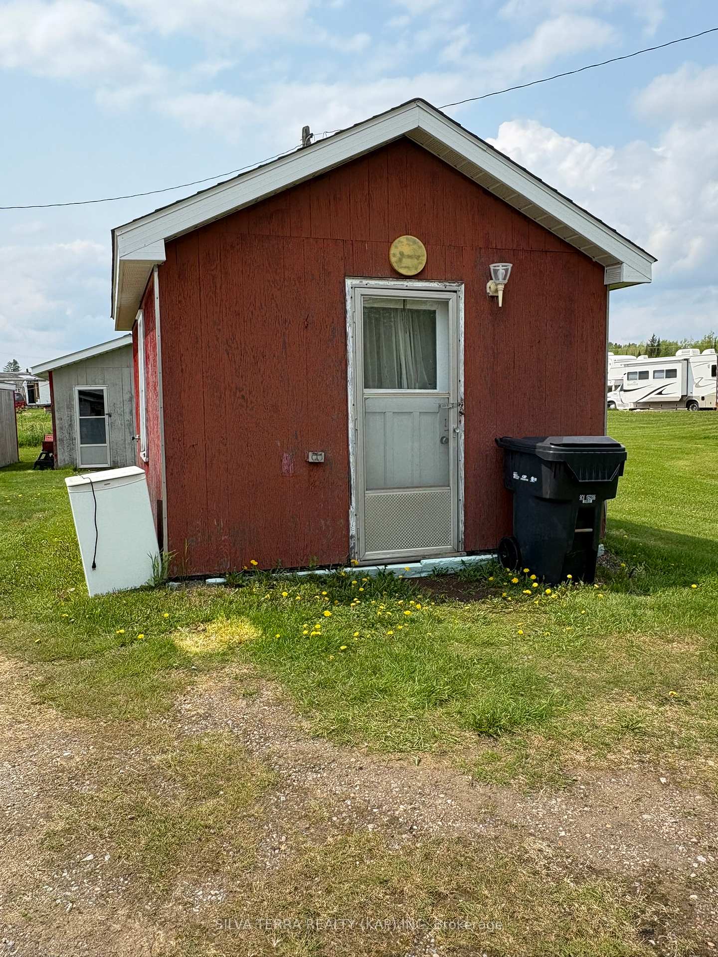 Photo 32 of 1 Owens Road N, Kapuskasing — HOMEH