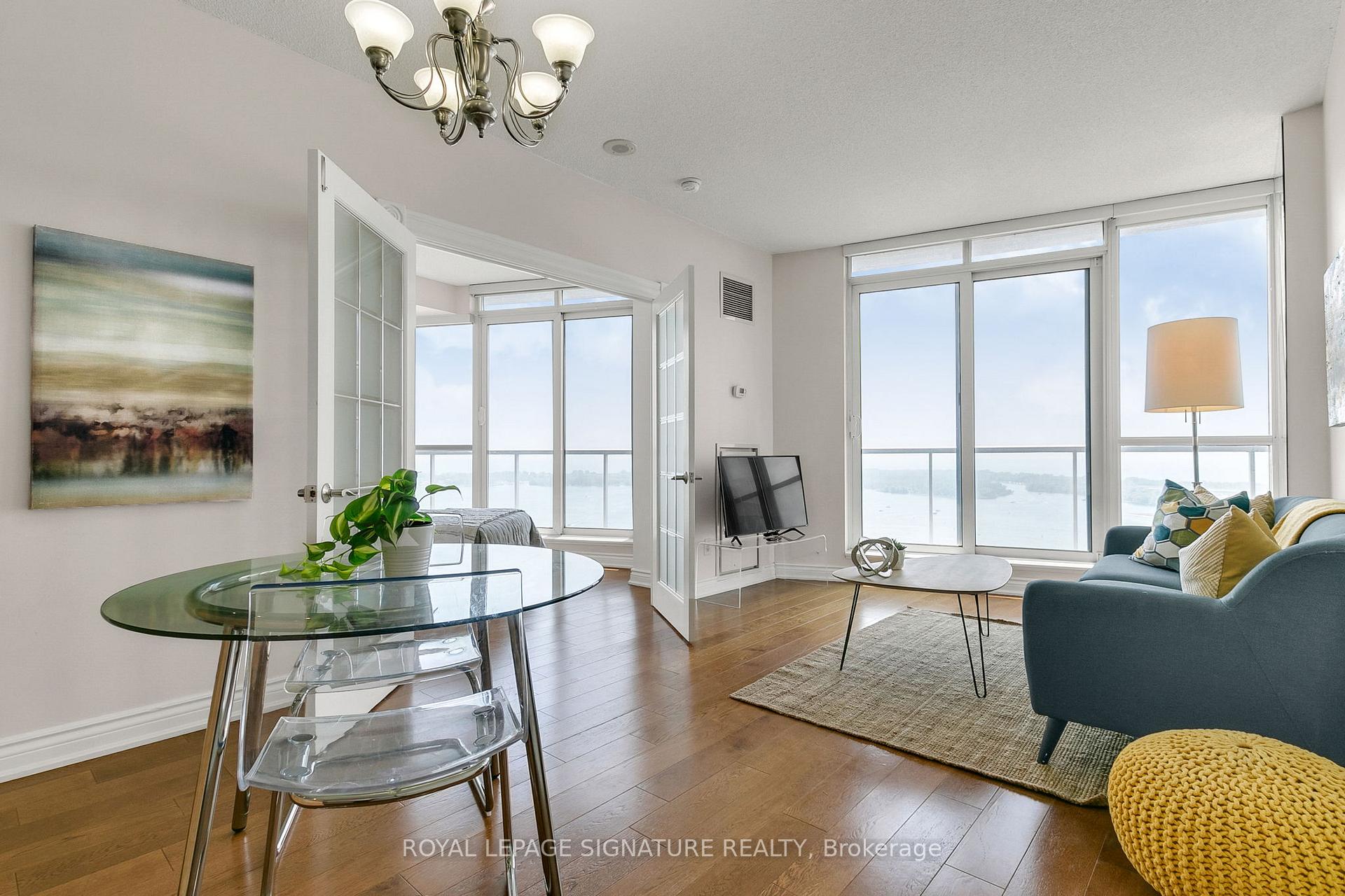 Photo 6 of Unit 3107, 208 Queens Quay W, Toronto, Waterfront Communities — HOMEH