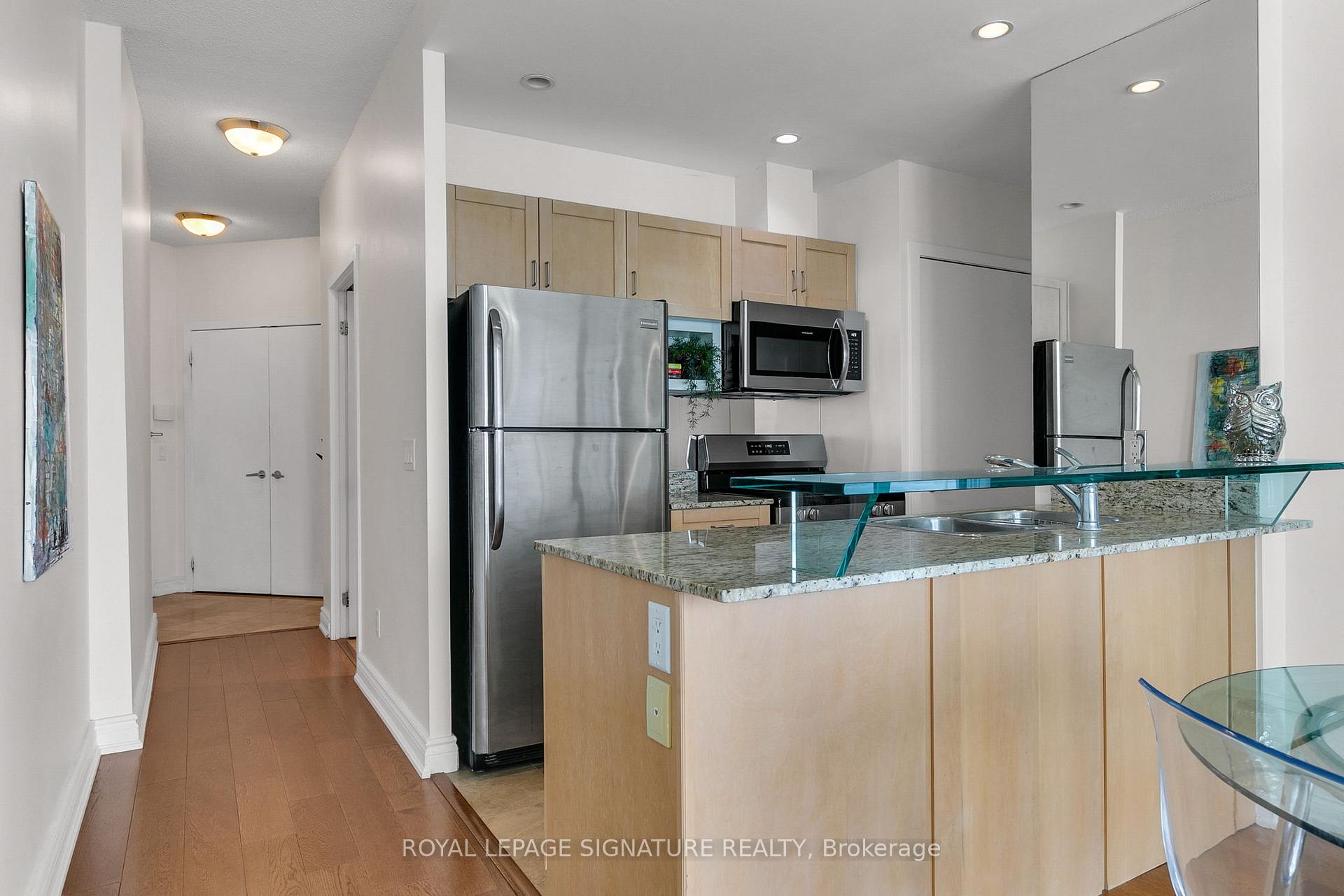 Photo 11 of Unit 3107, 208 Queens Quay W, Toronto, Waterfront Communities — HOMEH