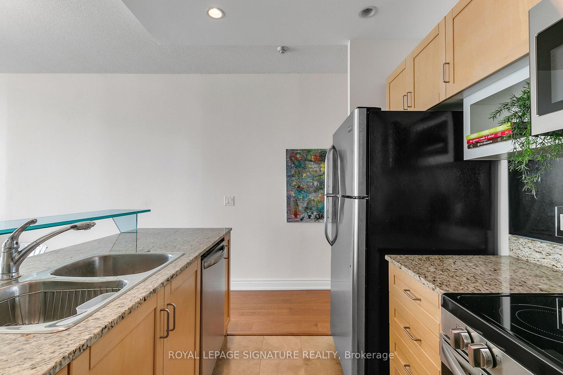 Photo 16 of Unit 3107, 208 Queens Quay W, Toronto, Waterfront Communities — HOMEH