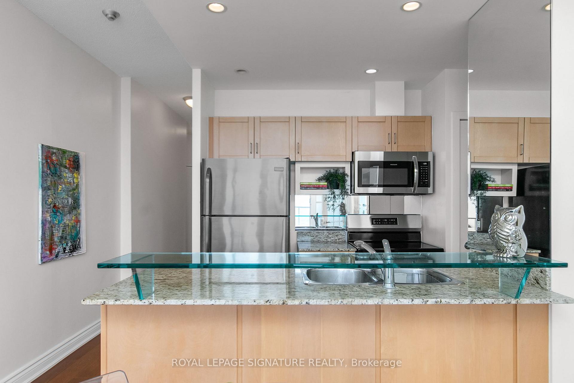 Photo 18 of Unit 3107, 208 Queens Quay W, Toronto, Waterfront Communities — HOMEH