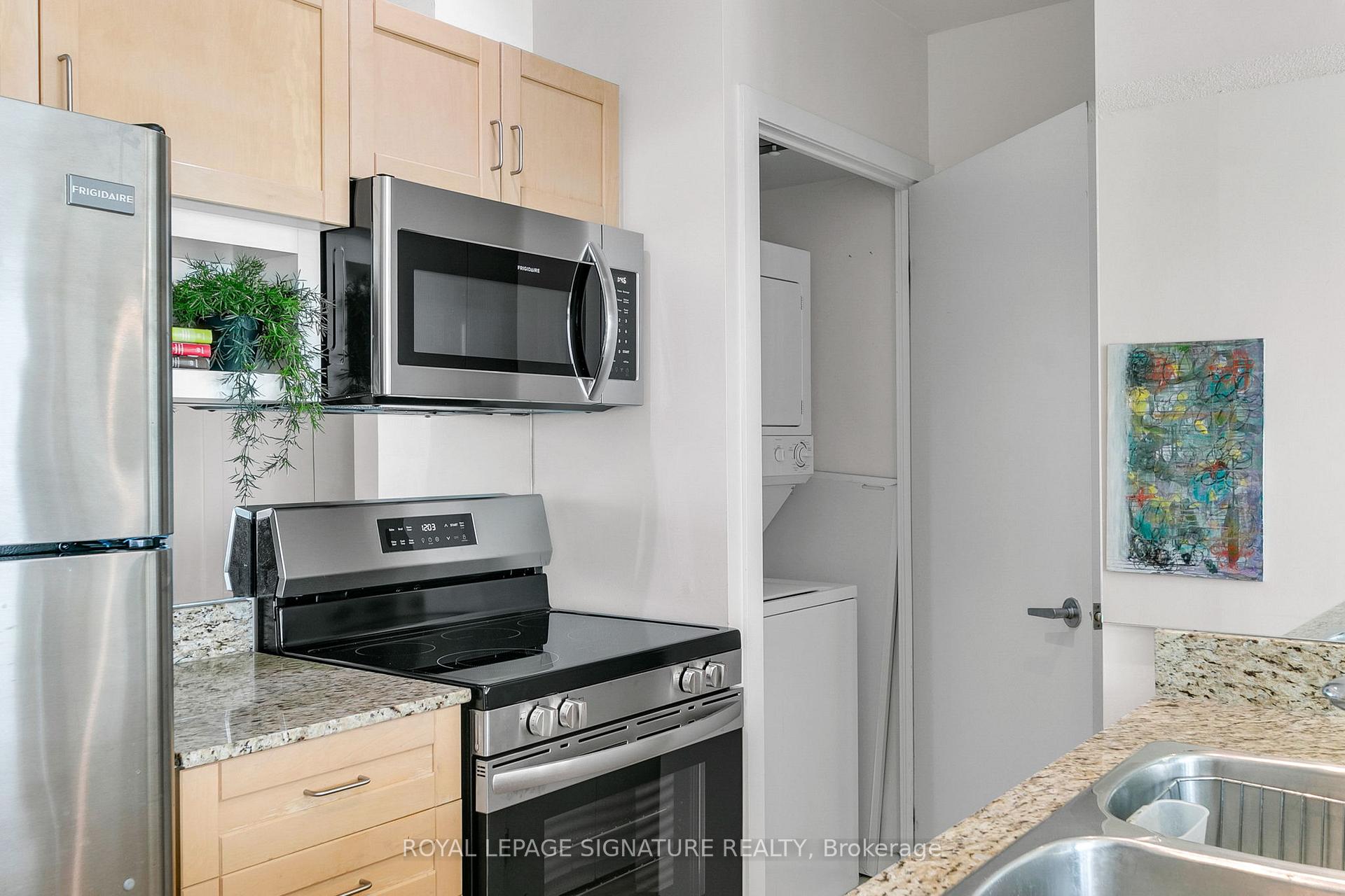 Photo 20 of Unit 3107, 208 Queens Quay W, Toronto, Waterfront Communities — HOMEH