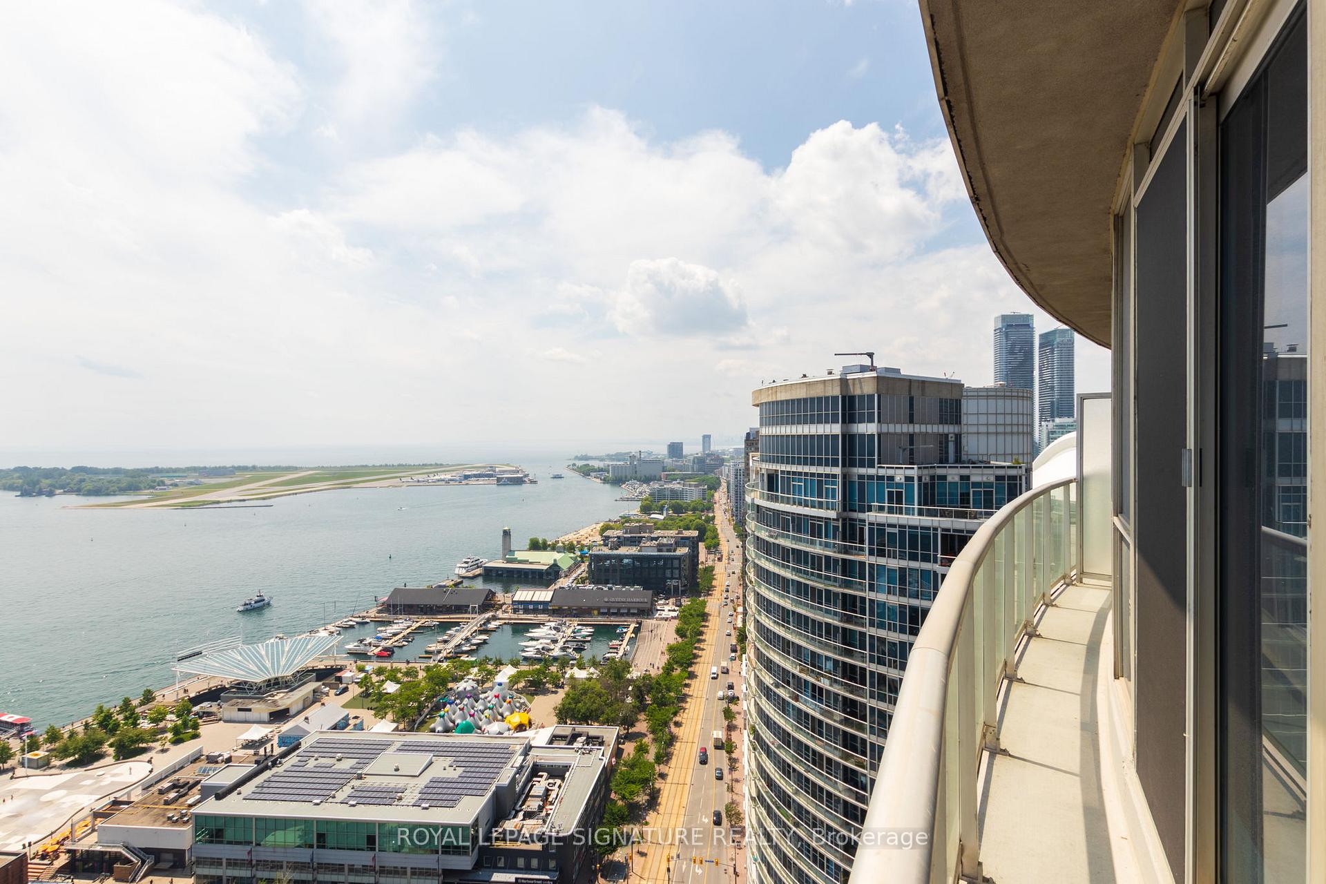 Photo 17 of Unit 3107, 208 Queens Quay W, Toronto, Waterfront Communities — HOMEH