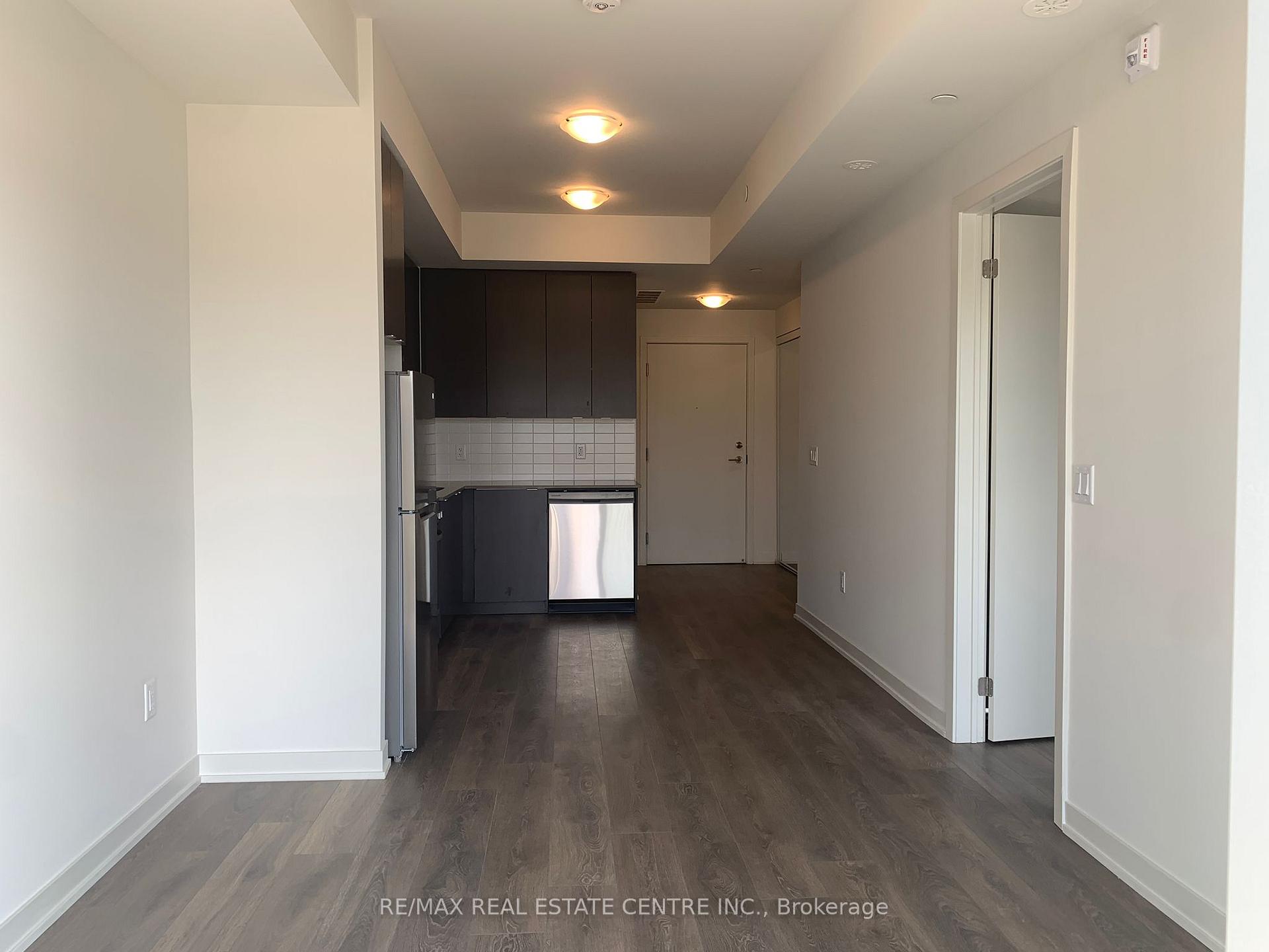 Photo 7 of Unit 110, 62 Sky Harbour Drive, Brampton, Bram West — HOMEH
