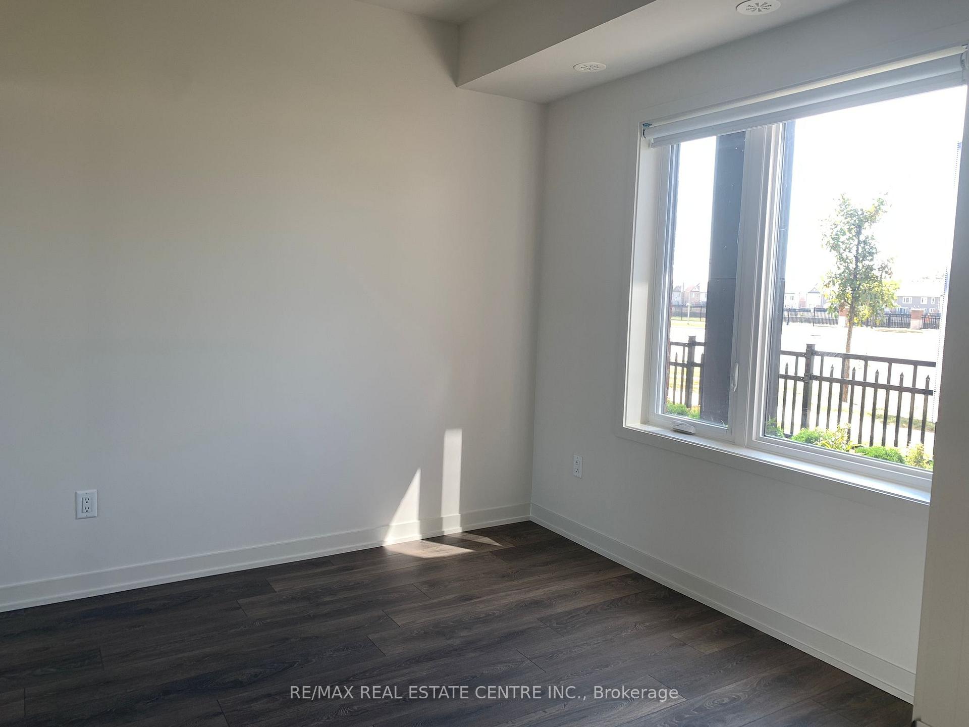Photo 5 of Unit 110, 62 Sky Harbour Drive, Brampton, Bram West — HOMEH