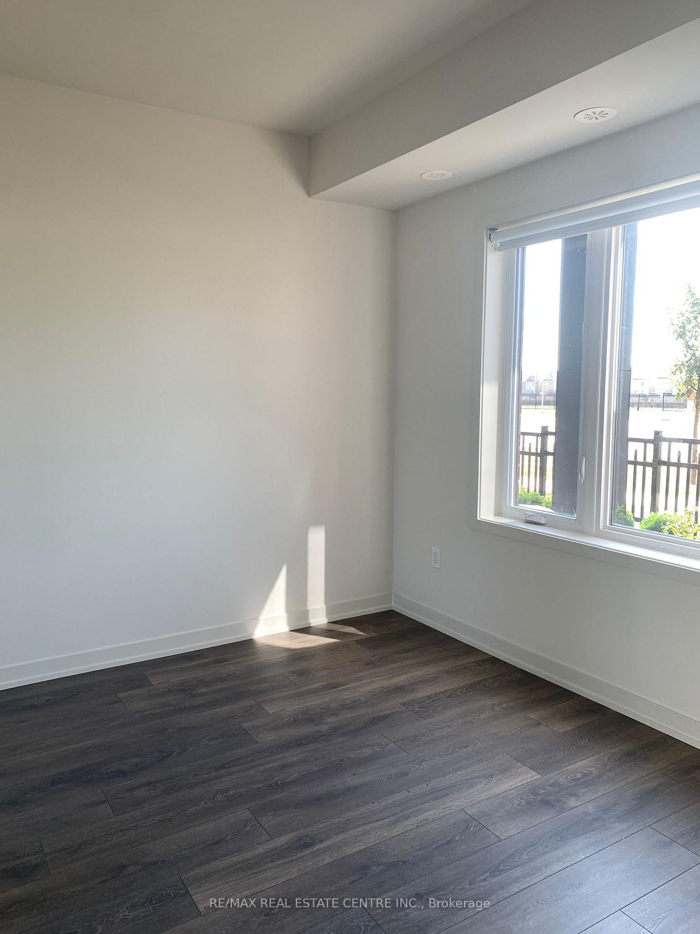Photo 8 of Unit 110, 62 Sky Harbour Drive, Brampton, Bram West — HOMEH