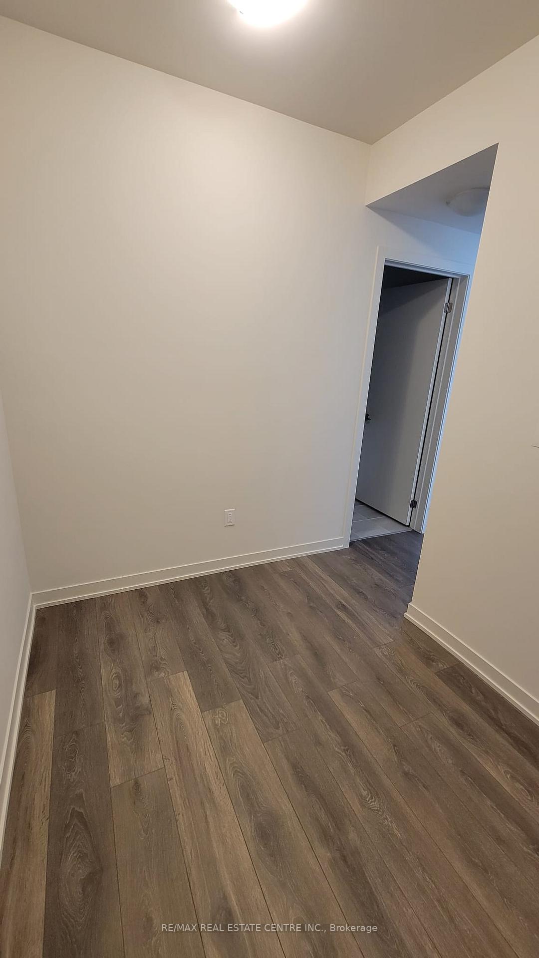Photo 9 of Unit 110, 62 Sky Harbour Drive, Brampton, Bram West — HOMEH