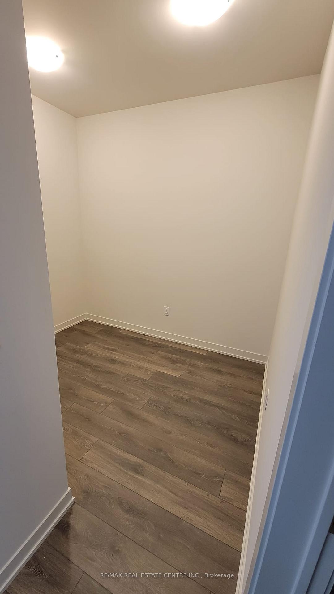 Photo 16 of Unit 110, 62 Sky Harbour Drive, Brampton, Bram West — HOMEH