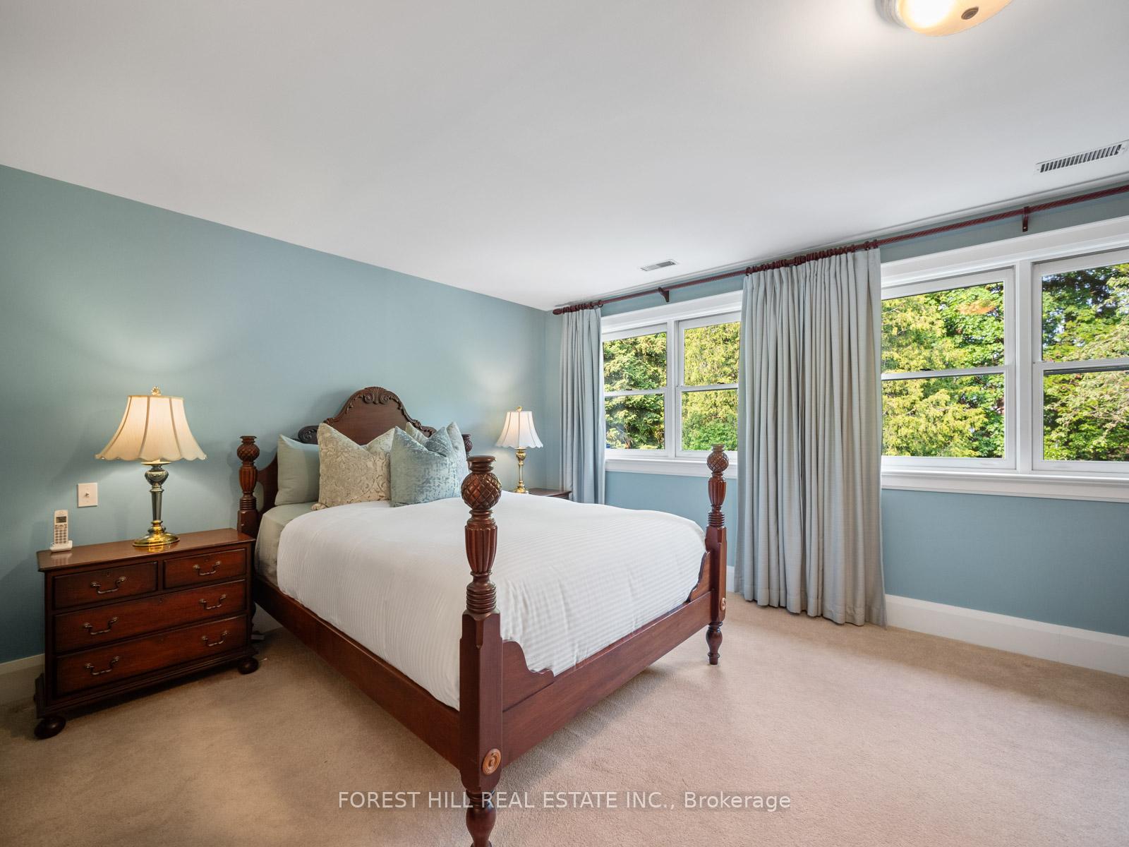 Photo 5 of 37 Heather Road, Toronto, Leaside — HOMEH