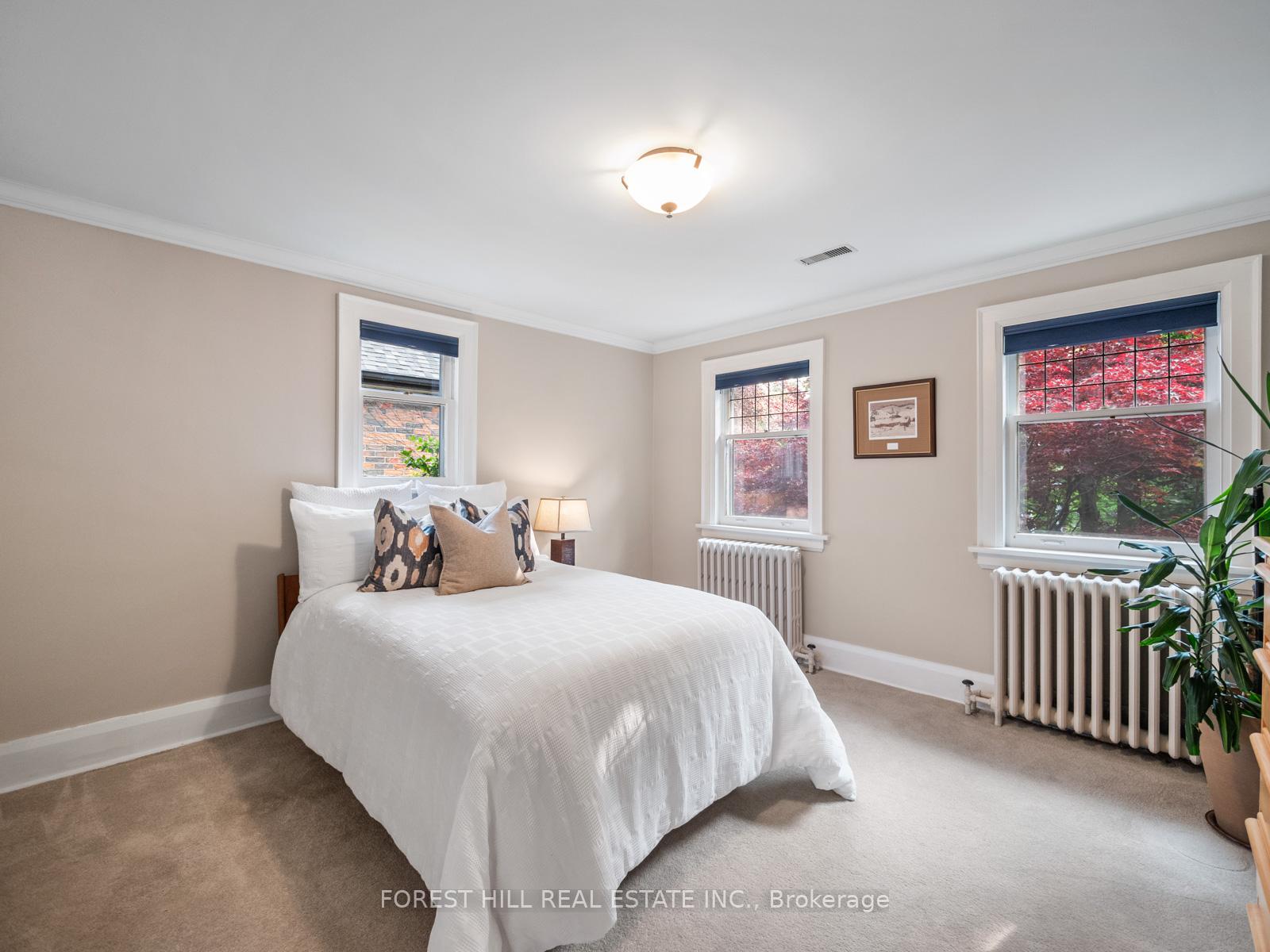 Photo 23 of 37 Heather Road, Toronto, Leaside — HOMEH