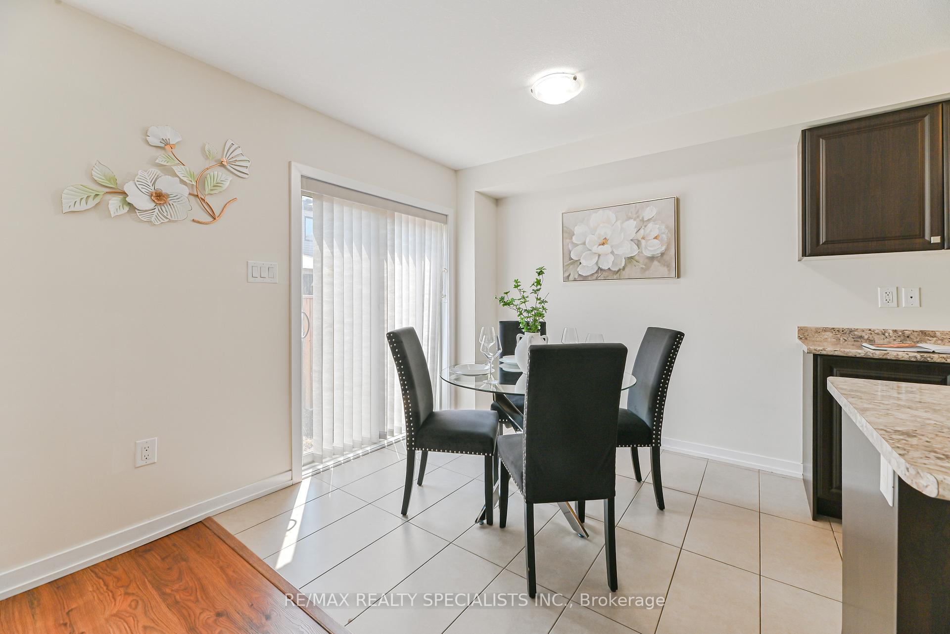 Photo 19 of 63 Bedrock Drive, Hamilton, Stoney Creek Mountain — HOMEH