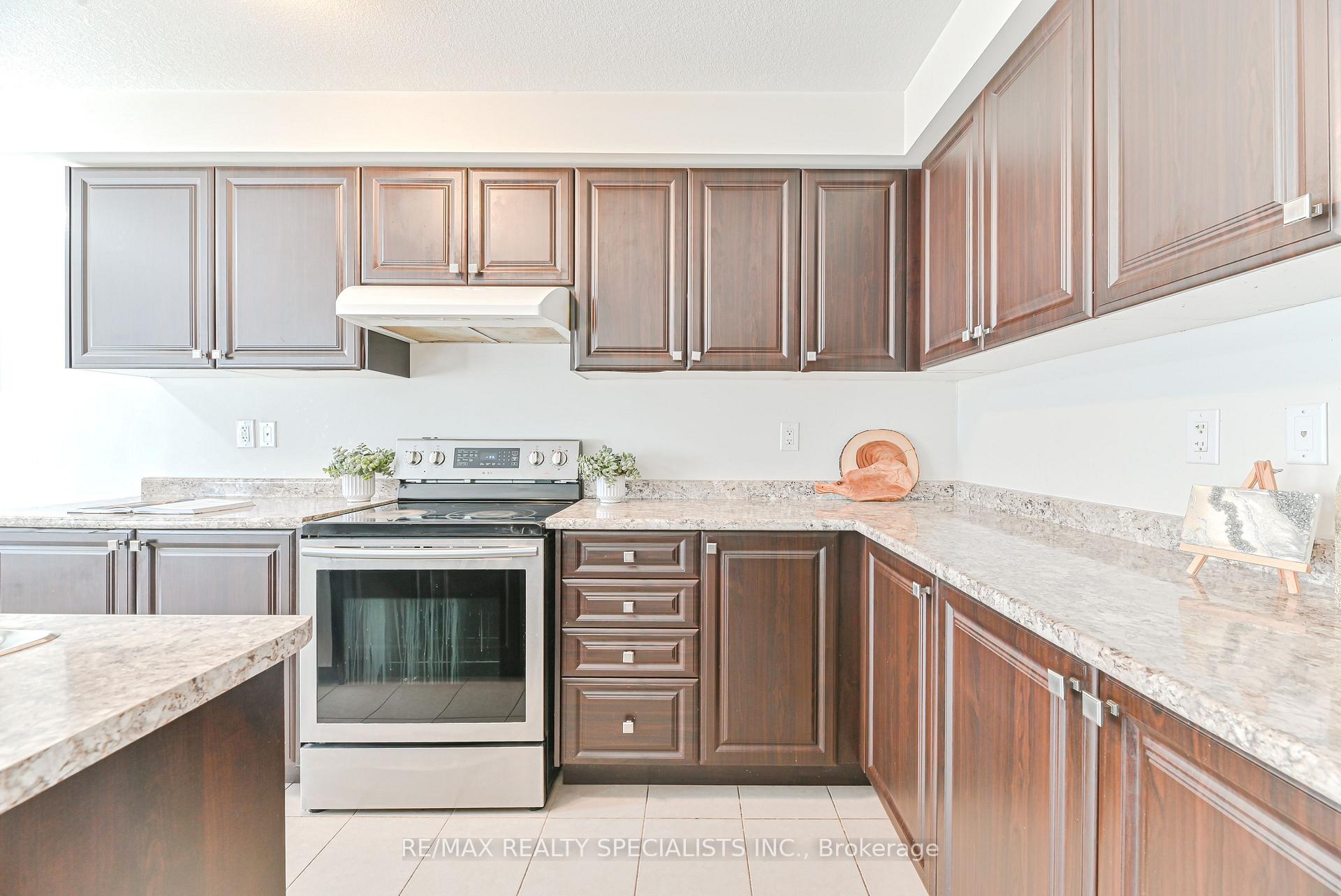 Photo 15 of 63 Bedrock Drive, Hamilton, Stoney Creek Mountain — HOMEH
