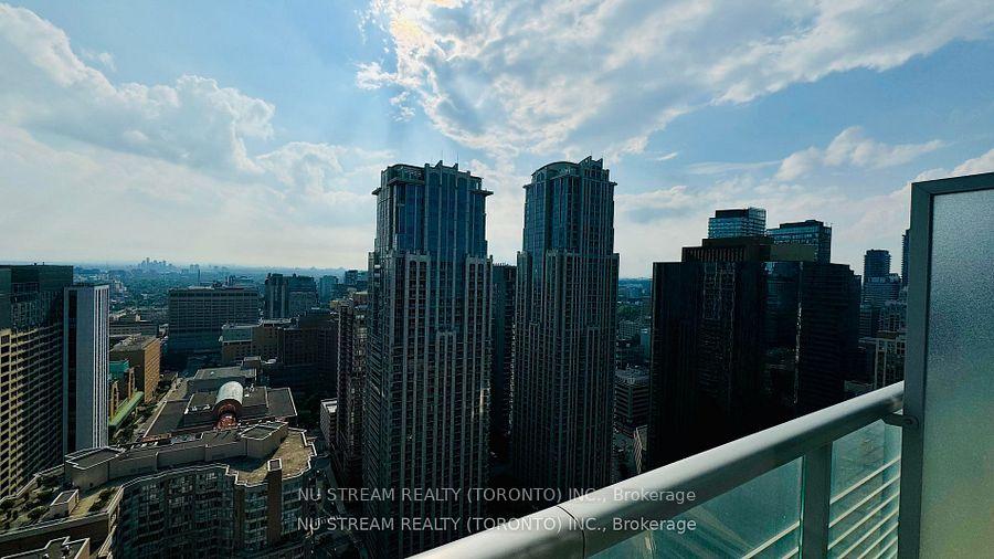 Photo 13 of Unit 3514, 386 Yonge Street, Toronto, Bay Street Corridor — HOMEH