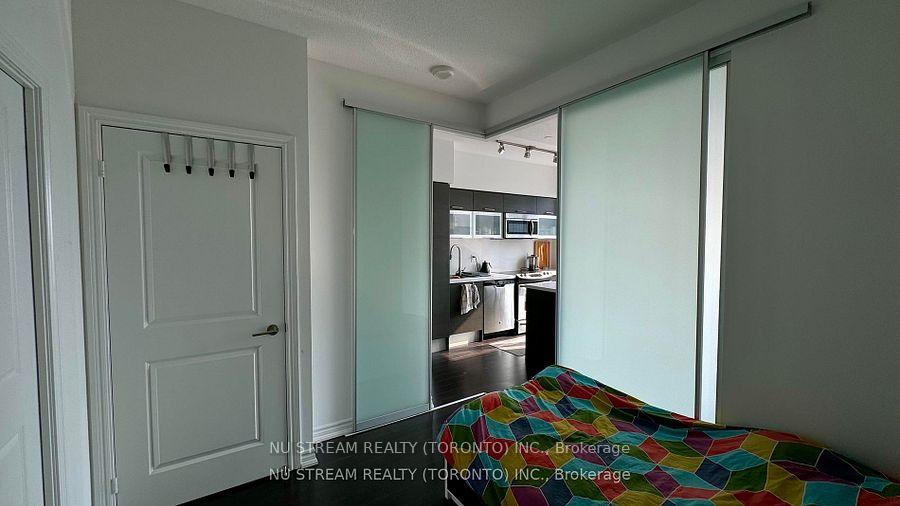 Photo 2 of Unit 3514, 386 Yonge Street, Toronto, Bay Street Corridor — HOMEH