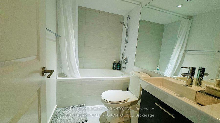 Photo 3 of Unit 3514, 386 Yonge Street, Toronto, Bay Street Corridor — HOMEH