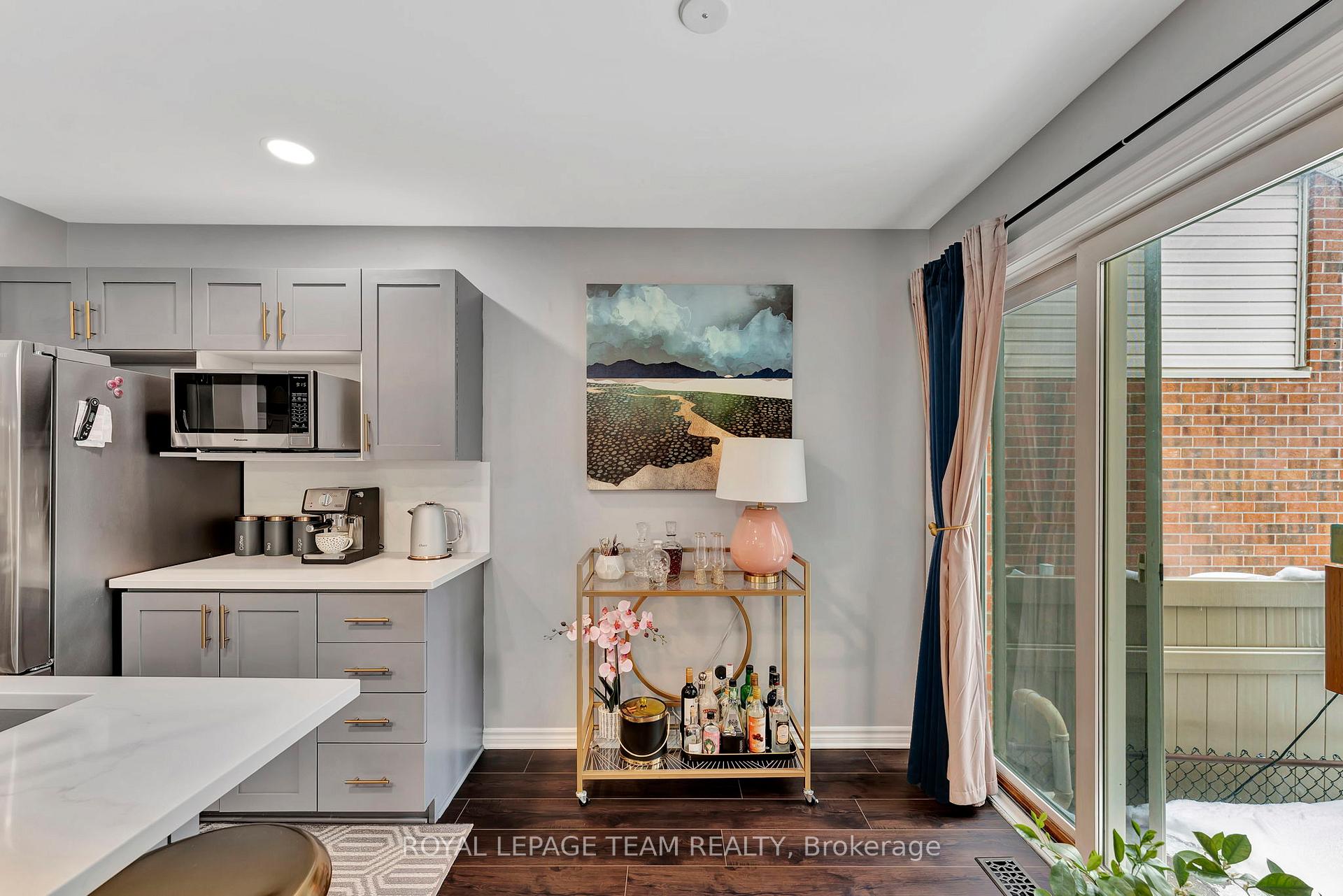 Photo 12 of 849 Schooner Crescent, Ottawa, Riverside South/Gloucester Glen — HOMEH