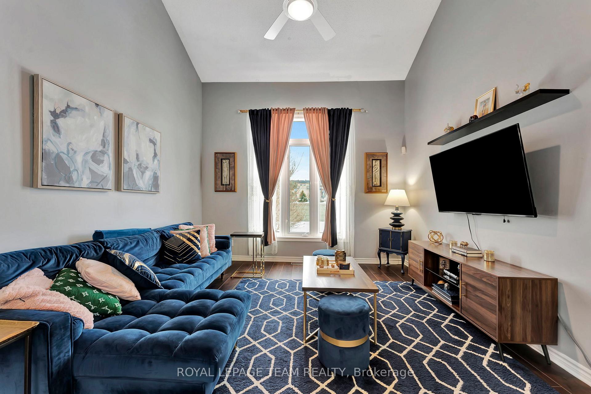 Photo 16 of 849 Schooner Crescent, Ottawa, Riverside South/Gloucester Glen — HOMEH