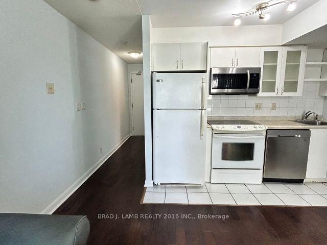 Photo 1 of Unit 636, 600 Fleet Street, Toronto, Niagara — HOMEH